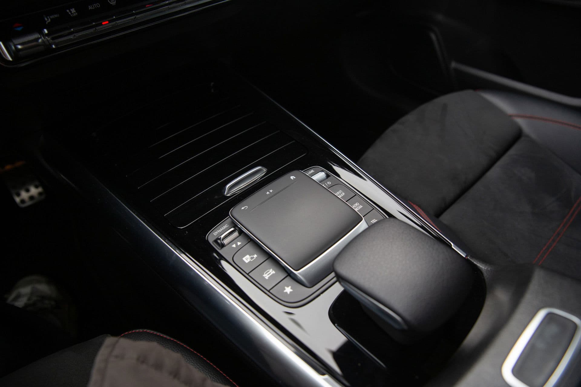 Mercedes-Benz GLA 200 AMG Line , Trekhaak, Achteruitrijcamera, Stoelverwarming, thumbnail 13