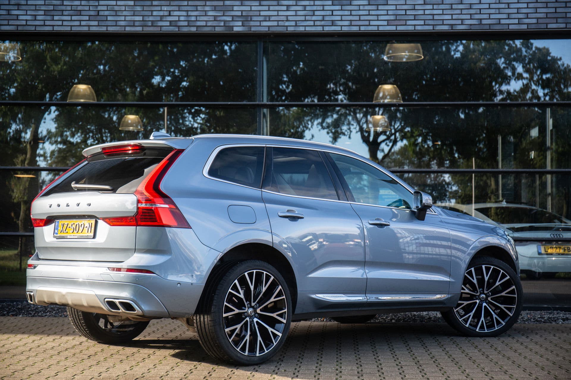 Volvo XC60 2.0 T5 Inscription , Luchtvering, Panoramadak, Trekhaak, Head-up Display, thumbnail 2