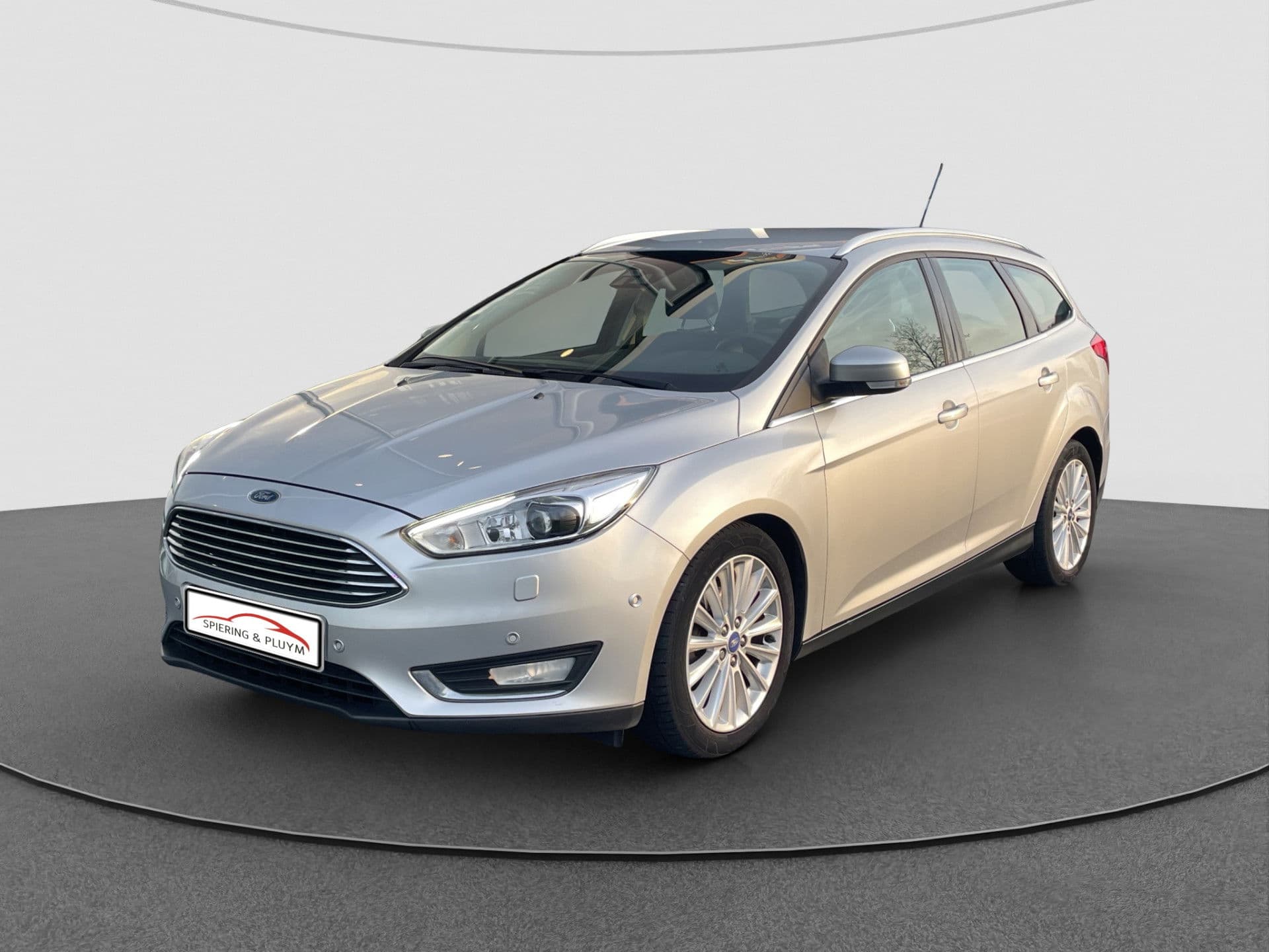 Ford FOCUS Wagon 1.5 TDCI Titanium Edition Leder | Navi | D.hoek | Trekhaak thumbnail 6