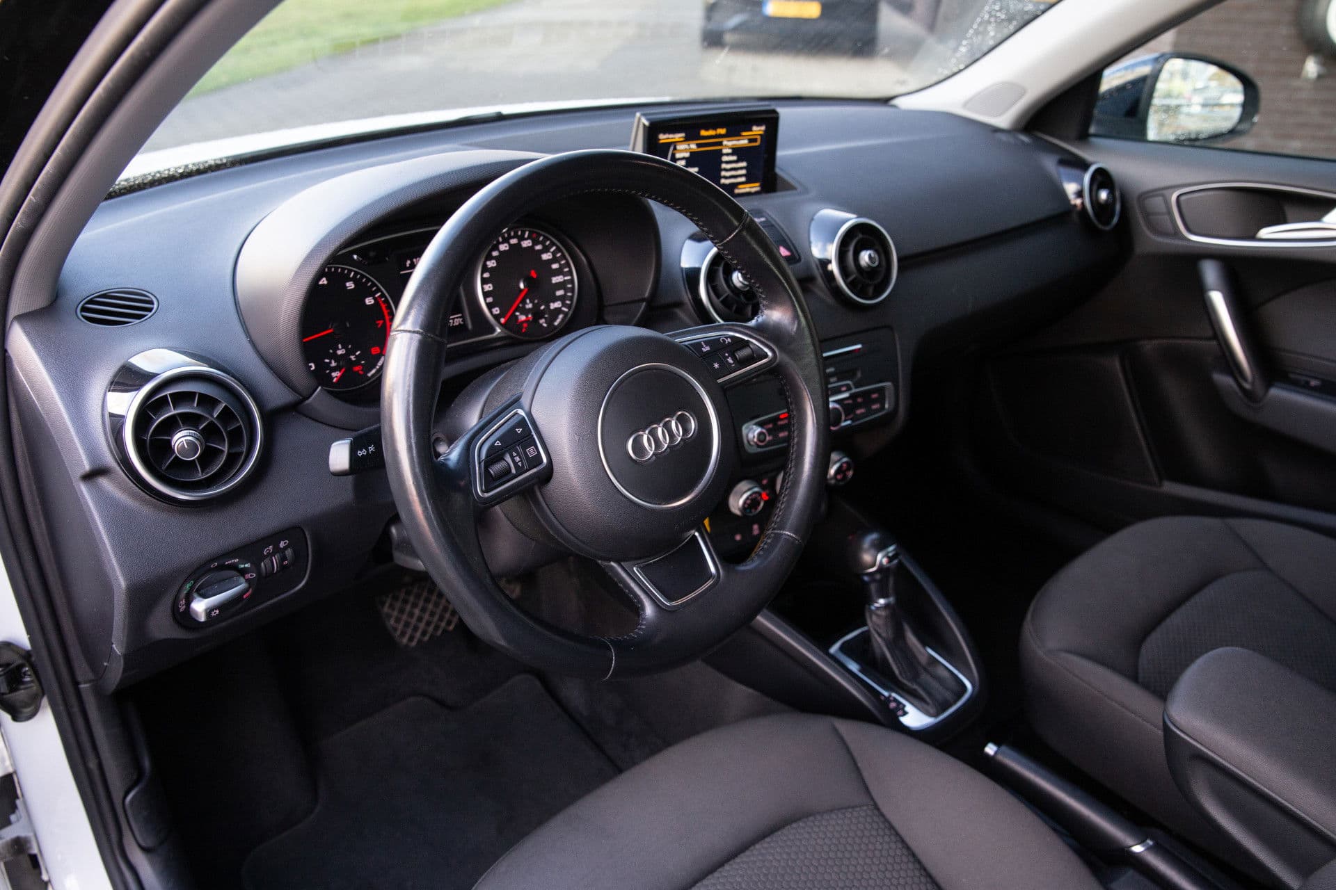 Audi A1 Sportback 1.0 TFSI Advance Sport S-line , Cruise control, Navigatie, thumbnail 4