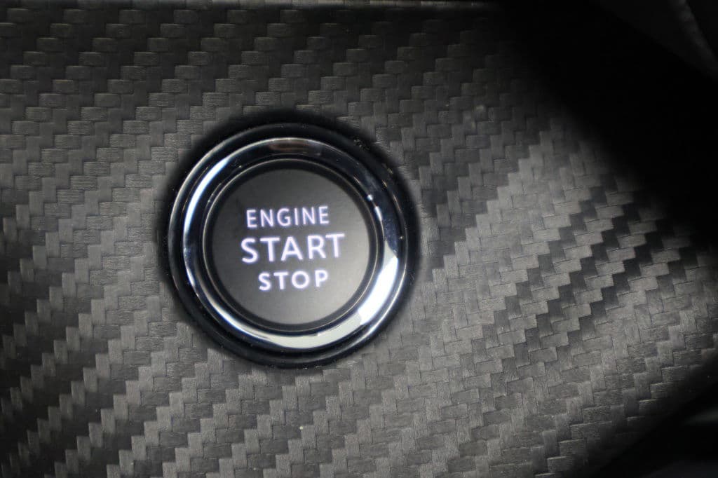 Peugeot 2008 1.2 Hybride 145 Allure | 360 Camera | Luxe thumbnail 25