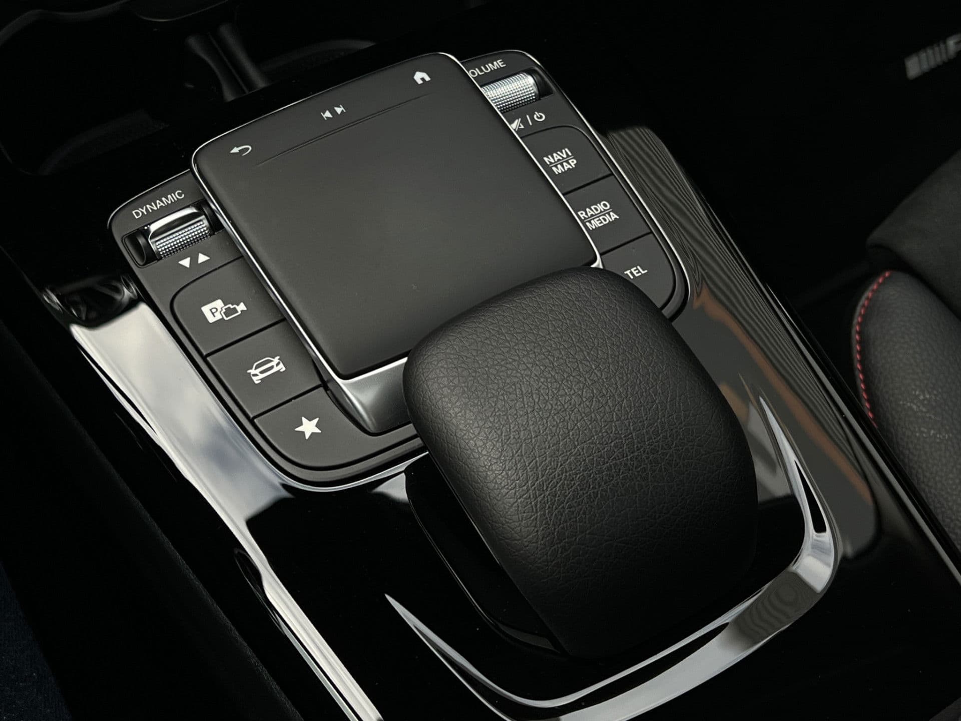 Mercedes-Benz A-Klasse 250 e AMG Premium Plus | Pano | NAP | Sfeerverl | Burmester | Camera | Stoelverw | thumbnail 13