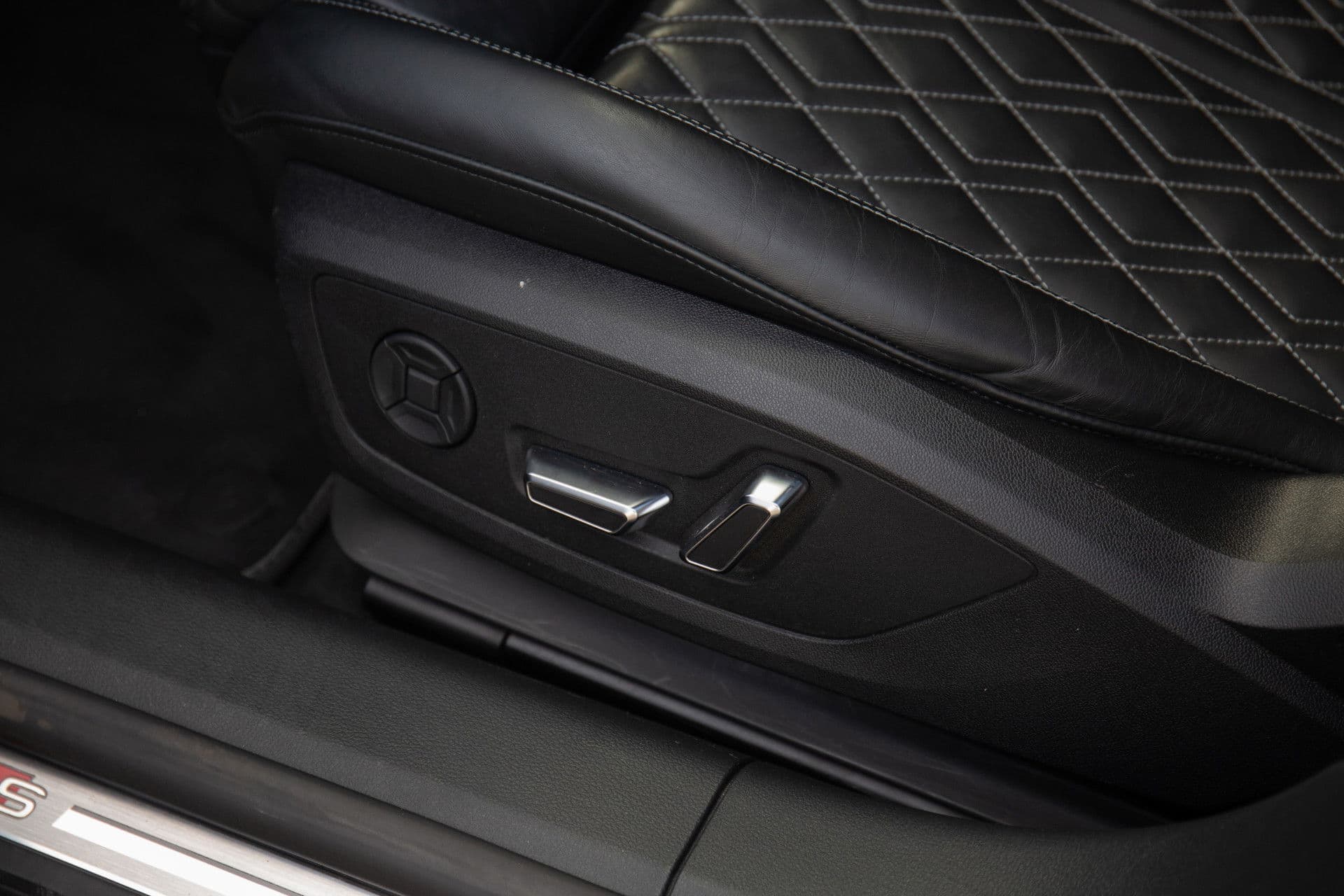 Audi A7 Sportback 55 TFSI e quattro Competition , Panoramadak, Head-up Display, S7 Diffuser, RS-Zetels thumbnail 28