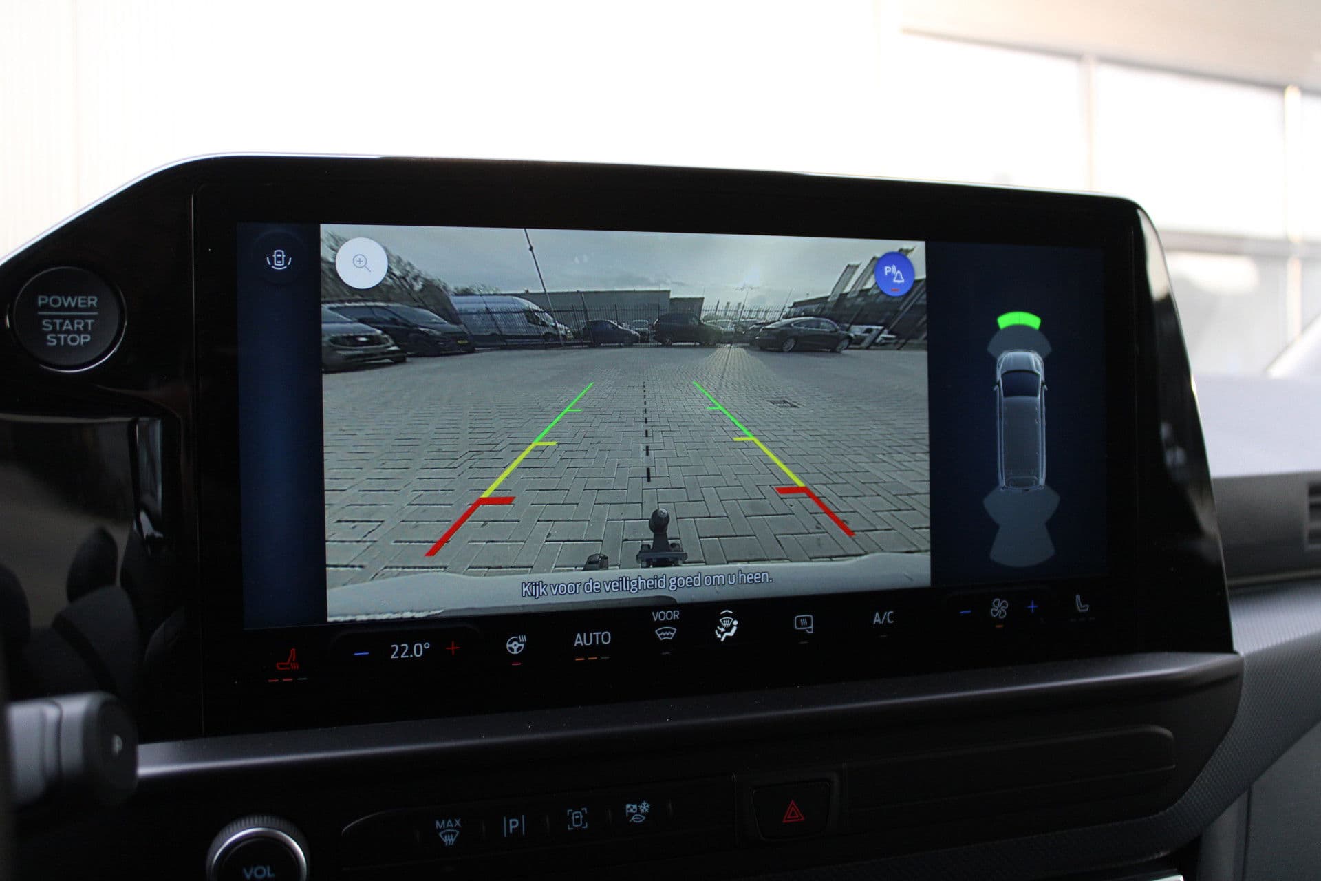 Ford Transit Custom 320 2.5 PHEV L2H1 Limited 232pk - 2x Schuifdeur - Trekhaak - Stoel/Stuurverwarming - ACC - Blindspot - Keyless - Rijklaar thumbnail 31