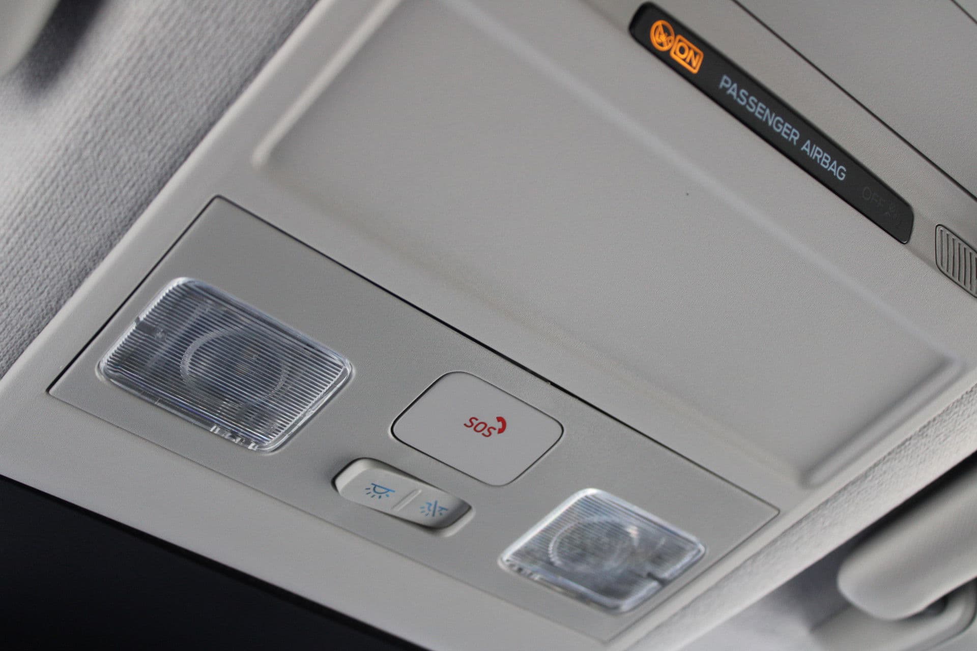 Ford Transit Custom 320 2.0 TDCI L2H1 Trend DC 136pk - Carplay - Android - Camera - Trekhaak - LED koplampen - Stoelverwarming - Draadloos laden - Rijklaar thumbnail 31