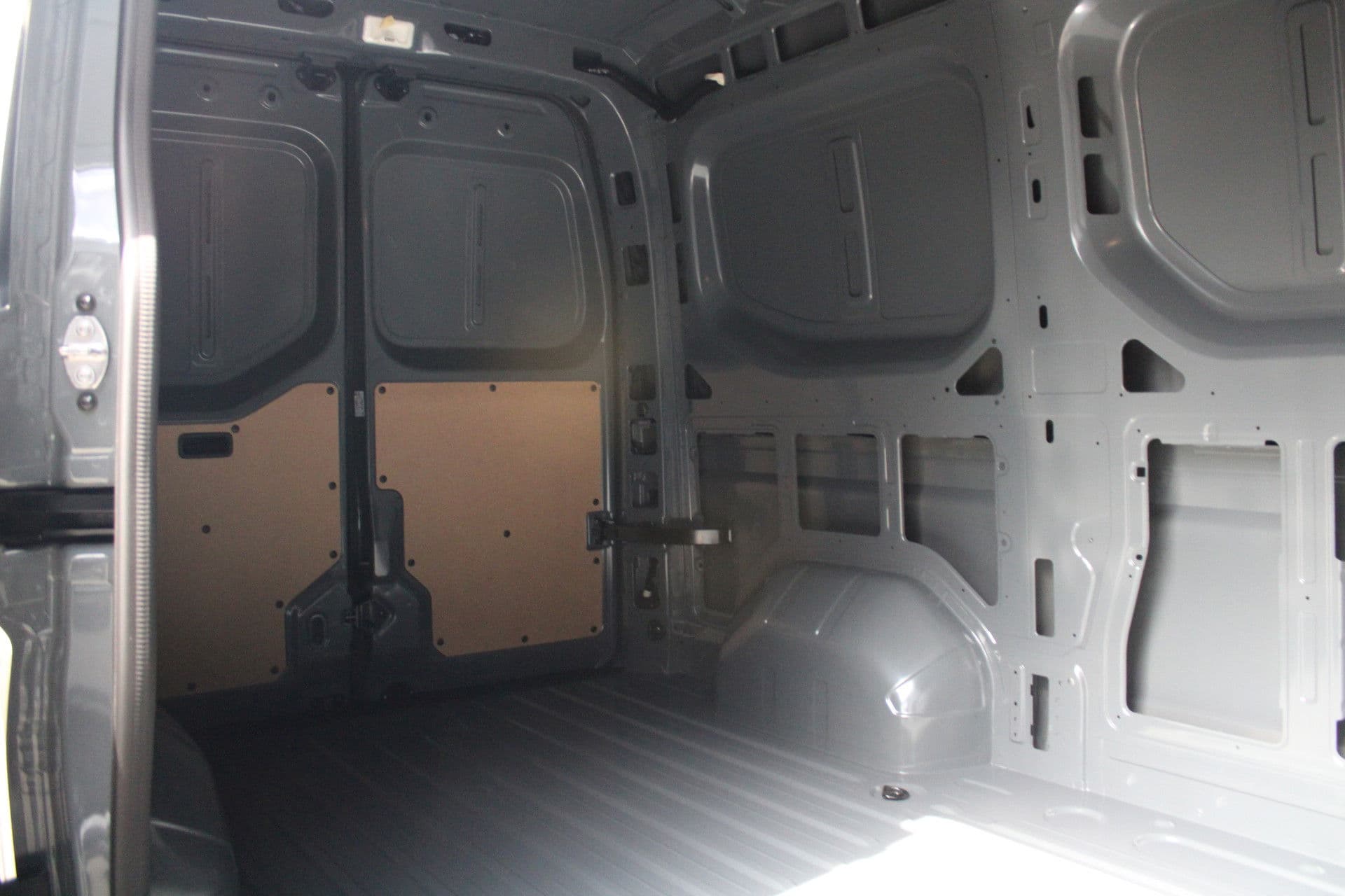 Renault Master T35 2.0 dCi 170pk L2H2 Extra - Navigatie - Camera - 270 gr deuren - Parkeersensoren - Draadloos laden - Rijklaar thumbnail 11