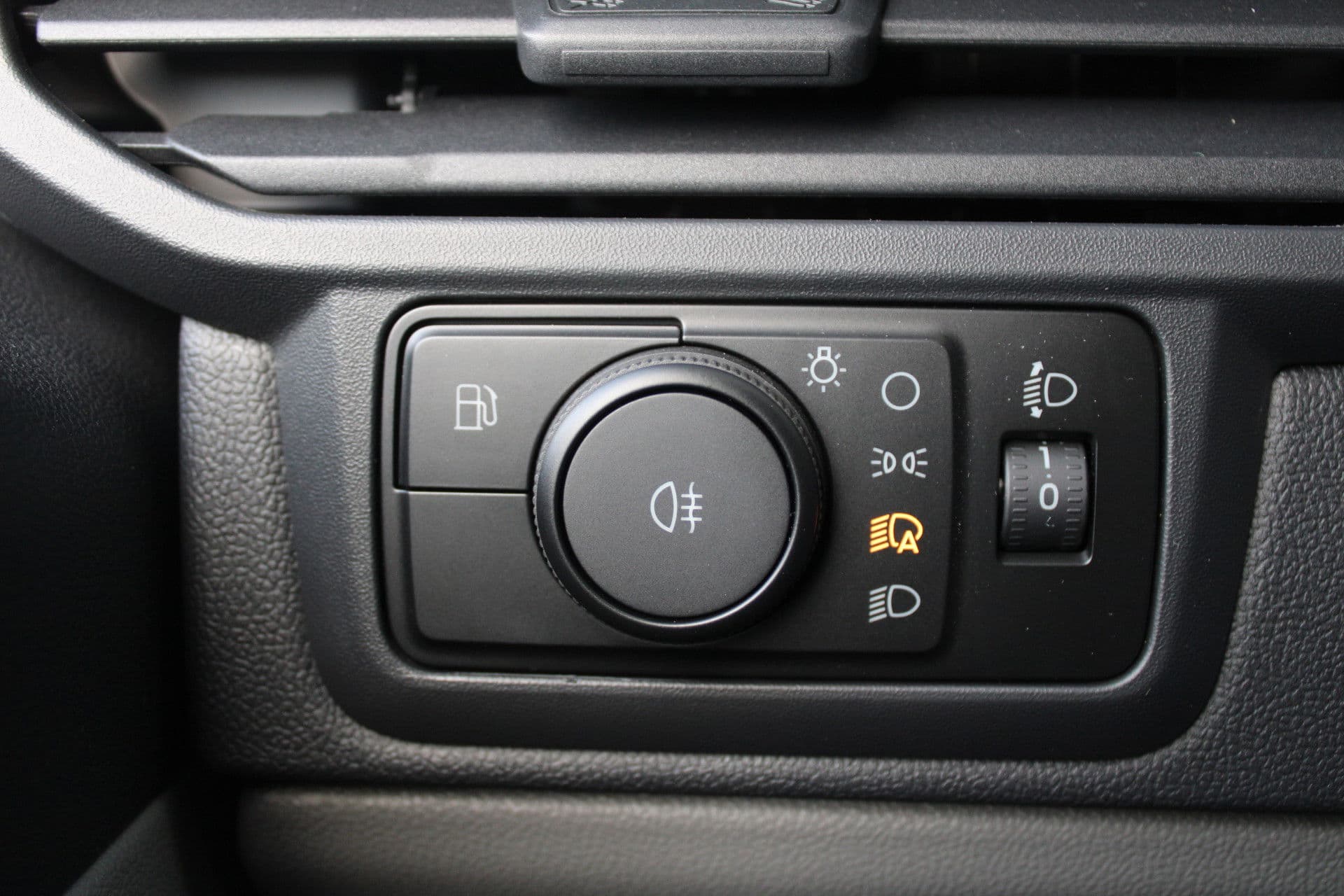 Ford Transit Custom 320 2.5 PHEV L2H1 Trend 232pk - 5 jaar GARANTIE - 2x Schuifdeur - Adaptive Cruise - Blind Spot - Navigatie - Camera - Verwarmd Stuur - Rijklaar thumbnail 16