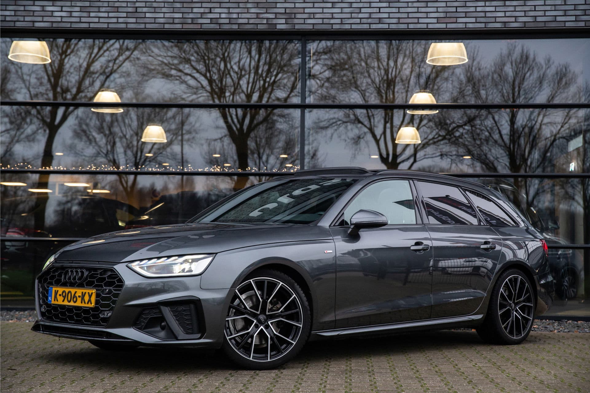 Audi A4 Avant 35 TFSI S edition , Panoramadak, Adap. cruise, Black Edition thumbnail 7