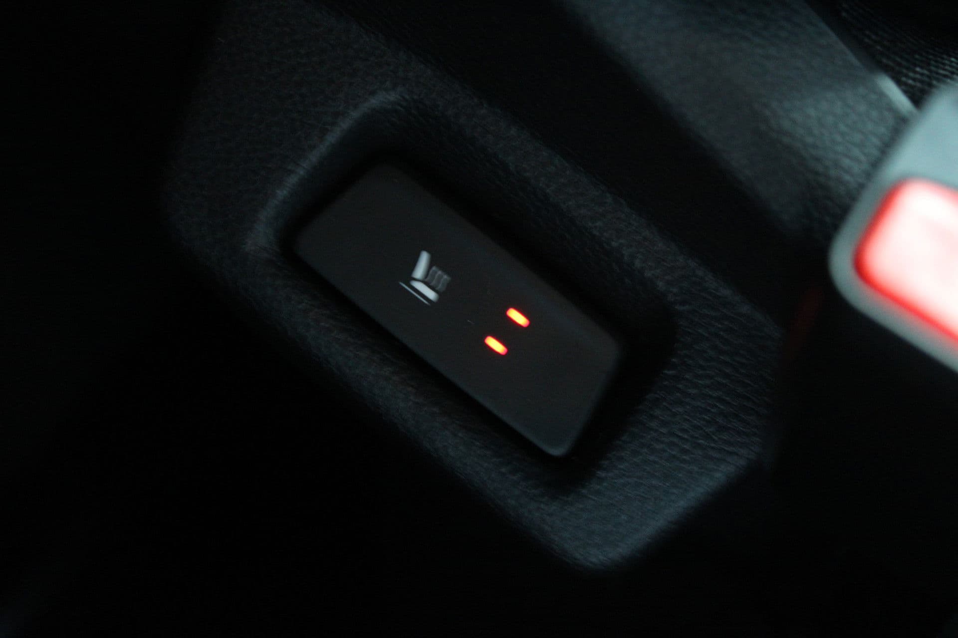 Renault Master T35 2.0 dCi 170pk L2H2 Extra - 2x Schuifdeur - Navigatie - Blind Spot - Camera - Stoelverwarming - Verwarmde voorruit - Rijklaar thumbnail 40