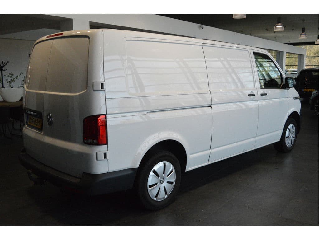 Volkswagen Transporter 2.0 TDI L2H1 airco navi cruise pdc trekhaak 150 pk !! thumbnail 6