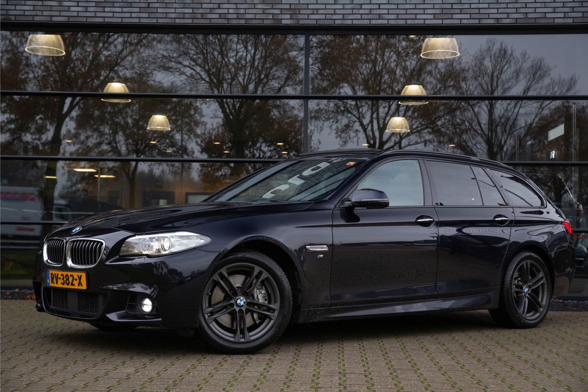 BMW 5 Serie Touring 530xd M Sport Edition High Executive , Panoramadak, Adap. cruise, Trekhaak, thumbnail 8