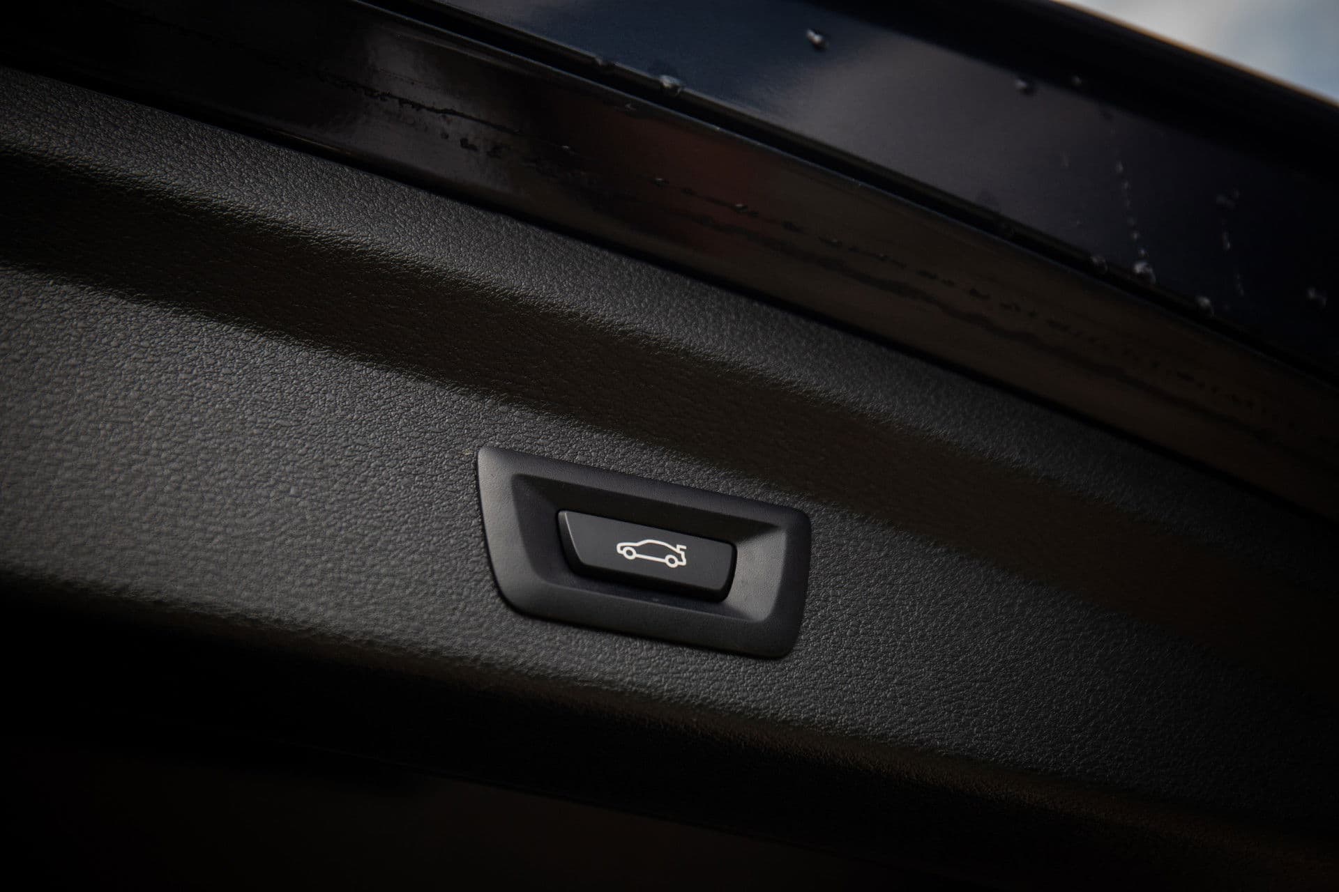 BMW X2 sDrive20i Business Edition , M-Sport, Panoramadak, Head-up display, BMW-Led thumbnail 32