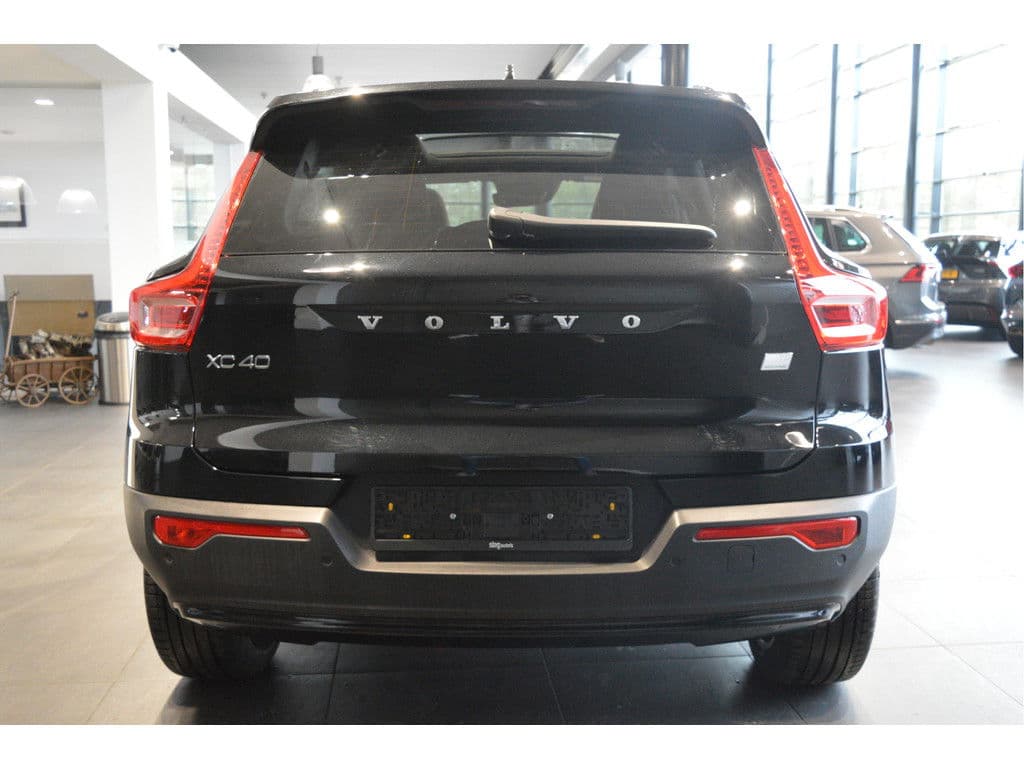 Volvo XC40 1.5 T5 Plug-in hybrid Ultimate Dark pano camera 20 inch !! thumbnail 5