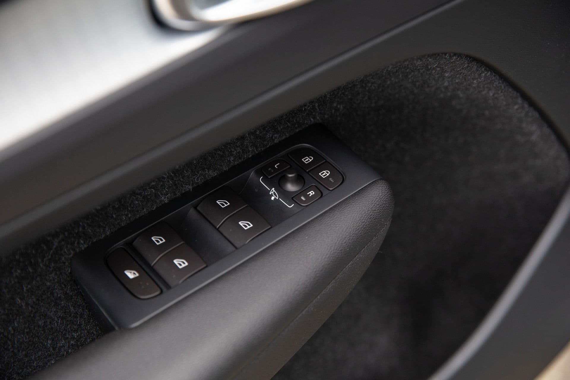 Volvo XC40 1.5 T3 Momentum , Achteruitrijcamera, Cruise control, Navigatie, thumbnail 20