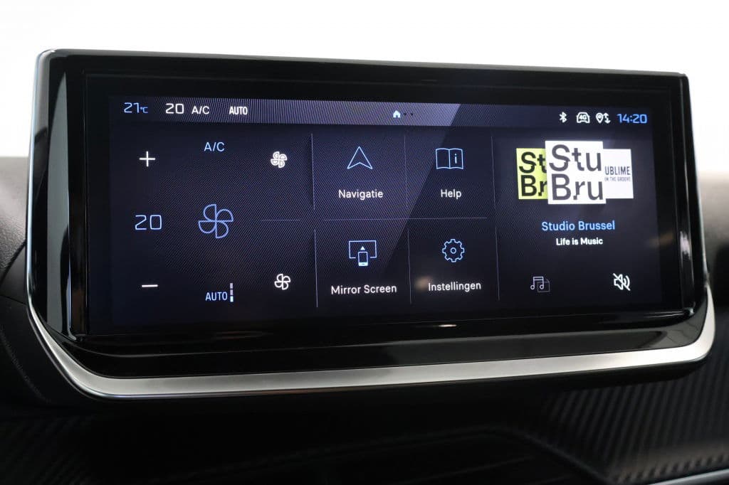 Peugeot 2008 1.2 Hybride 145 Allure | 360 Camera | Luxe thumbnail 24