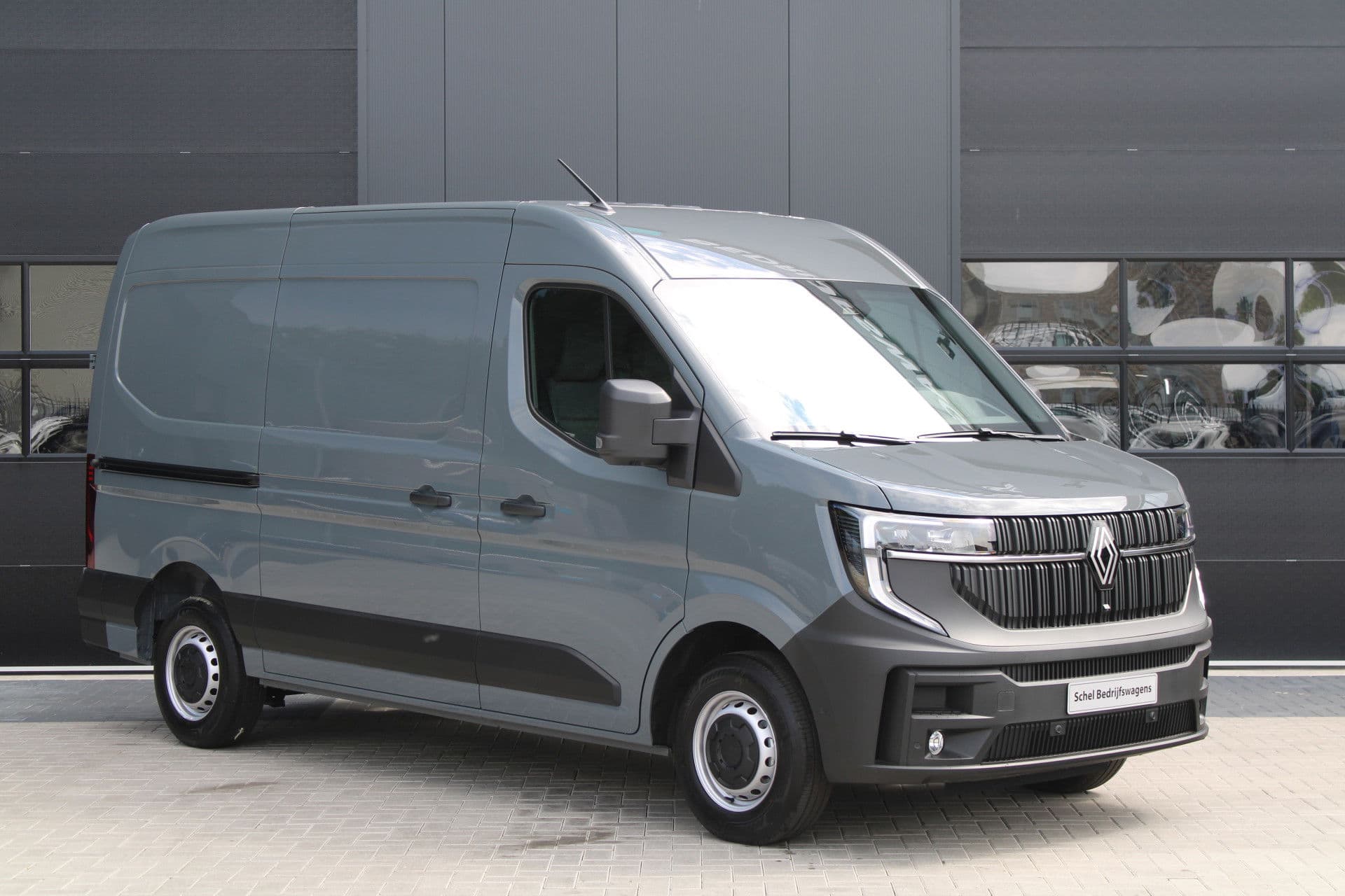 Renault Master T35 2.0 dCi 170pk L2H2 Extra - Navigatie - Camera - 270 gr deuren - Parkeersensoren - Draadloos laden - Rijklaar thumbnail 3