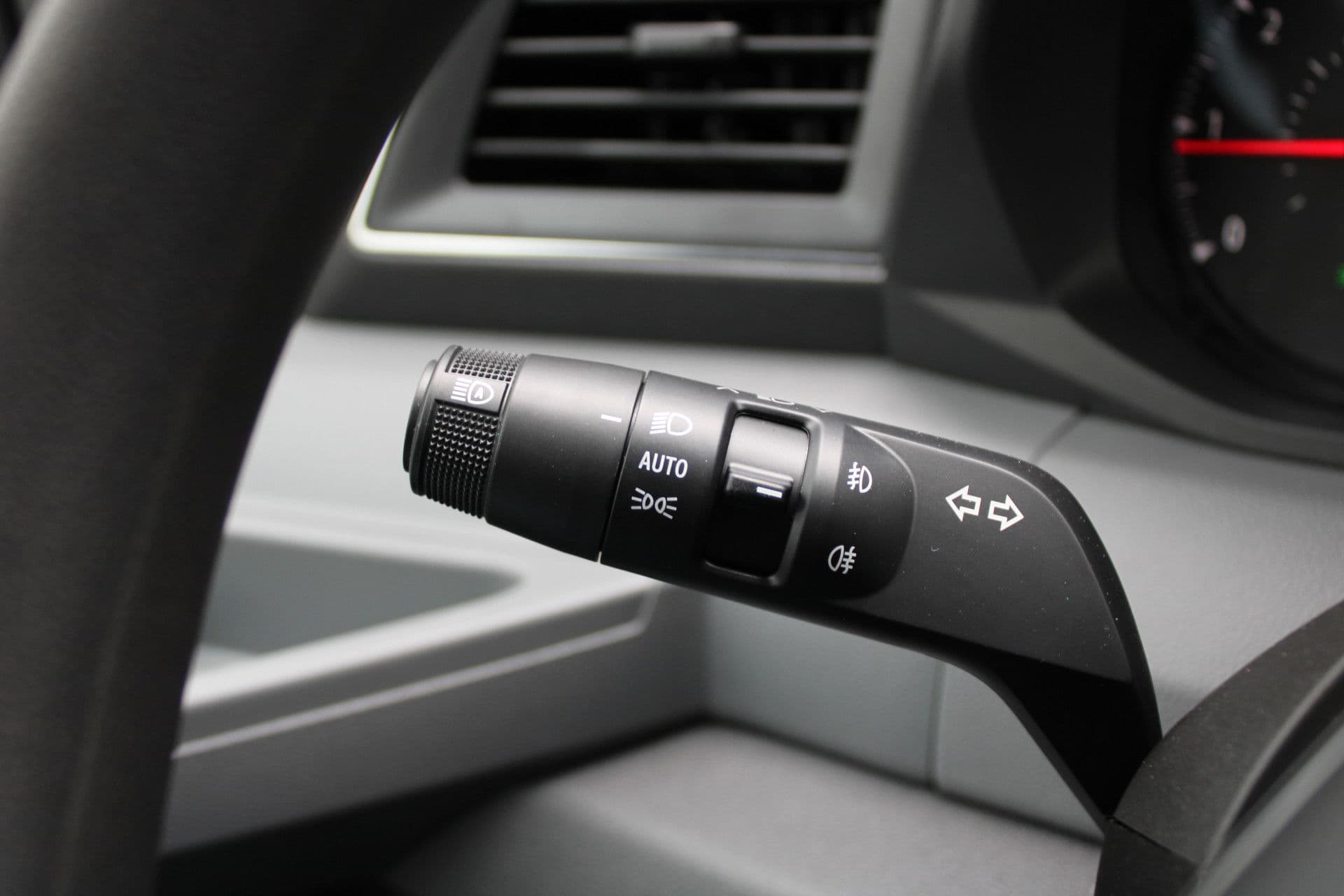 Renault Master T35 2.0 dCi 170pk L2H2 Extra - Navigatie - Blind Spot - Camera - Stoelverwarming - Verwarmde voorruit - Rijklaar thumbnail 18