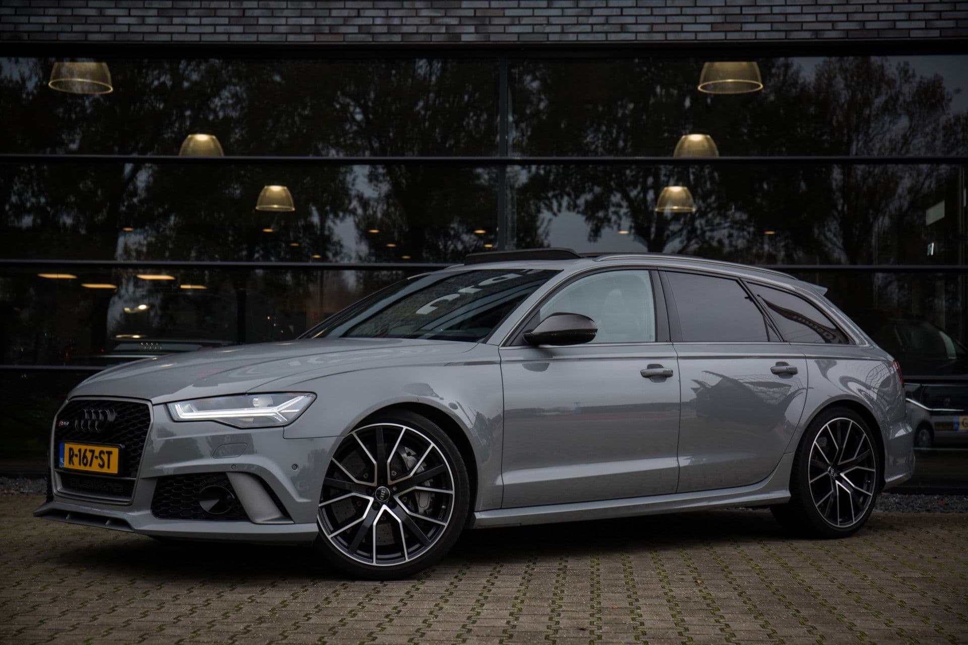 Audi RS6 Avant 4.0 TFSI Quattro Performance , Milltek, Keramisch, Panoramadak, Carbon, Nachtzicht, Vol! thumbnail 2