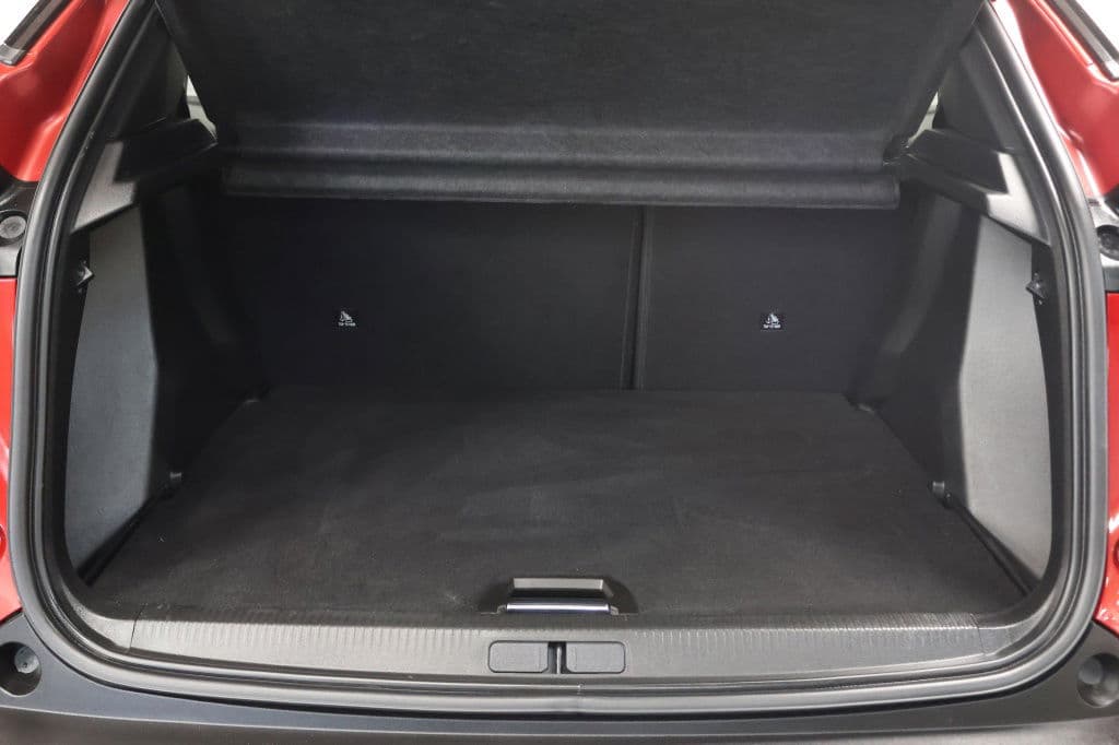 Peugeot 2008 1.2 Hybride 145 Allure | 360 Camera | Luxe thumbnail 22