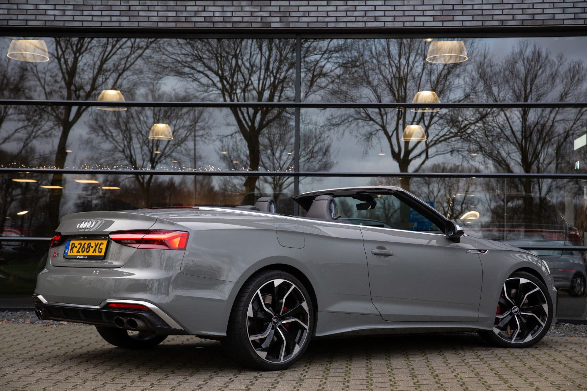 Audi S5 Cabriolet 3.0 TFSI S5 quattro 480pk , Laser, Bang&Olufsen, Eventuri, Quantum Grau thumbnail 3