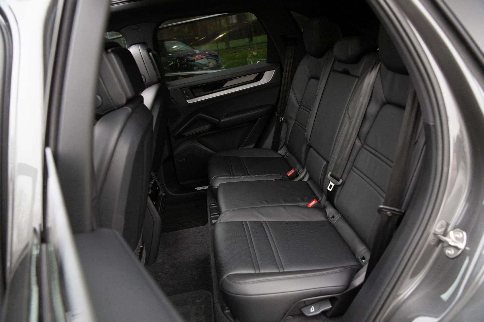 Porsche Cayenne 3.0 E-Hybrid , Sport Chrono, Luchtvering, Softclose, HUD, Pano, thumbnail 11