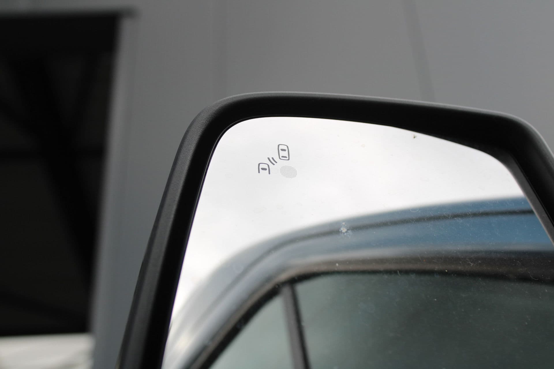 Ford Transit 350 2.0 TDCI L3H2 Limited 165pk - LUCHTVERING - ACC - Blind Spot - 360 camera - Navigatie - Stoel-Stuurverwarming - Trekhaak - Rijklaar thumbnail 38