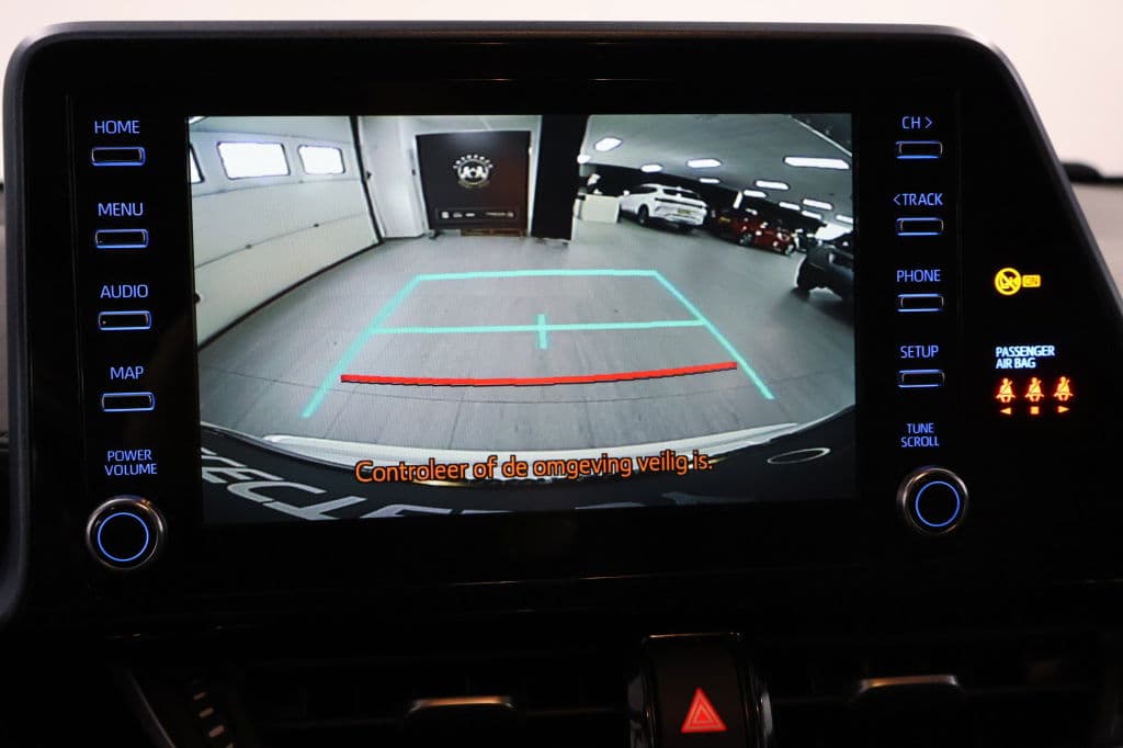 Toyota C-HR 1.8 Hybrid Dynamic thumbnail 28