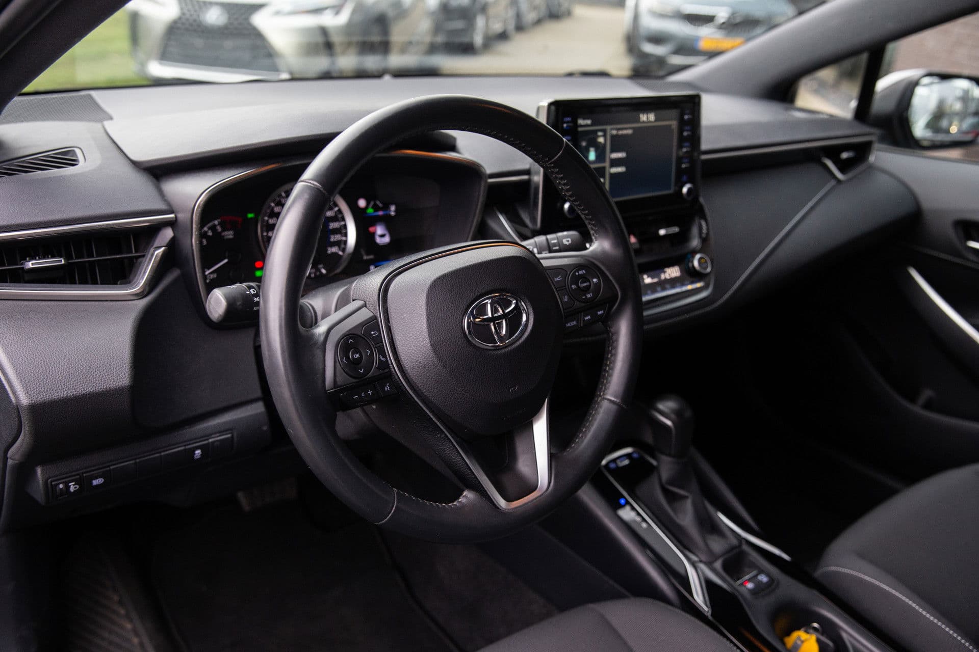 Toyota Corolla 1.8 Hybrid Business , Achteruitrijcamera thumbnail 4