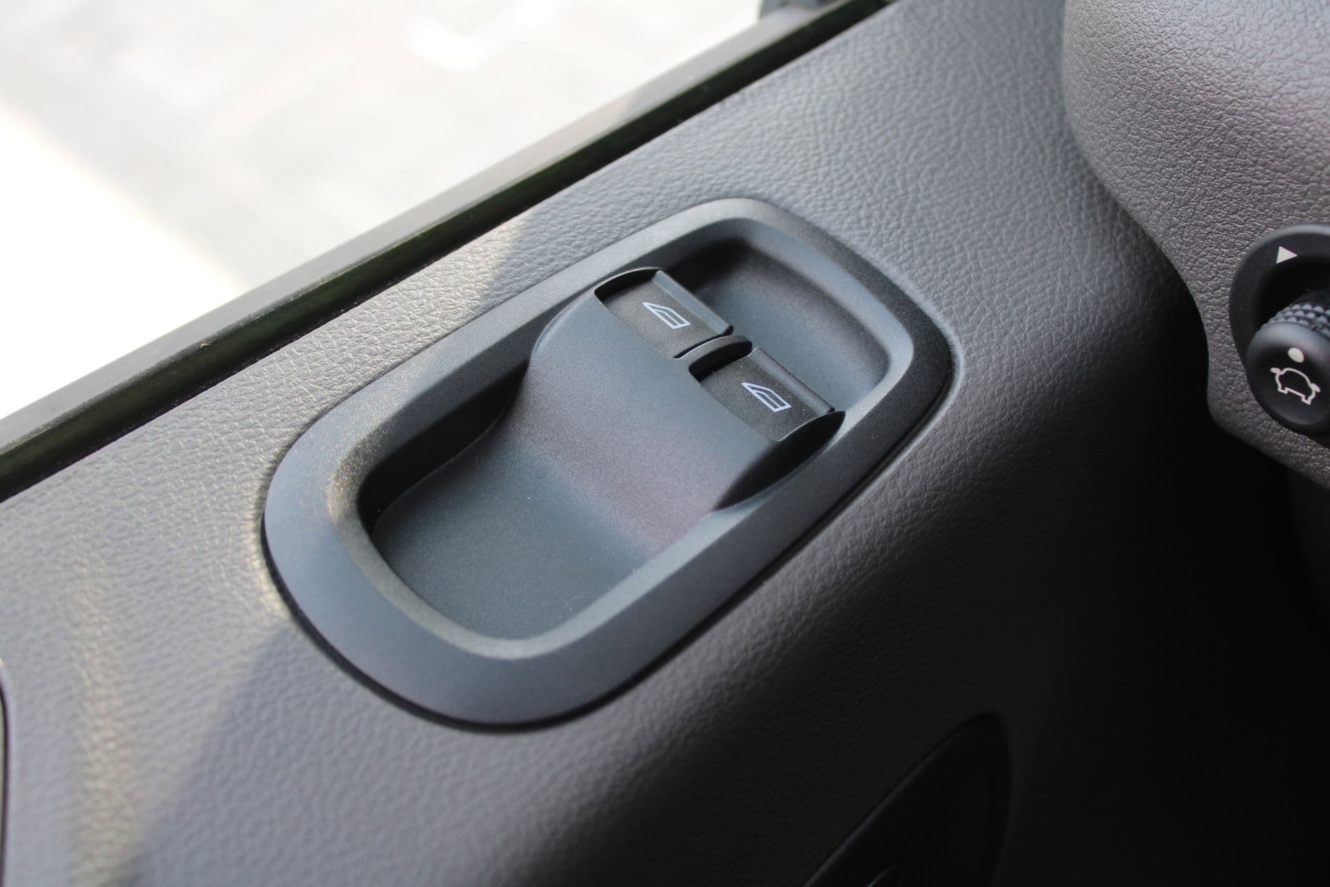 Ford E-Transit 350 L3H2 Trend 68 kWh Vol Elektrisch - 360 Camera - Pro Power Onboard - Dodehoek Assistent - Rijklaar thumbnail 10