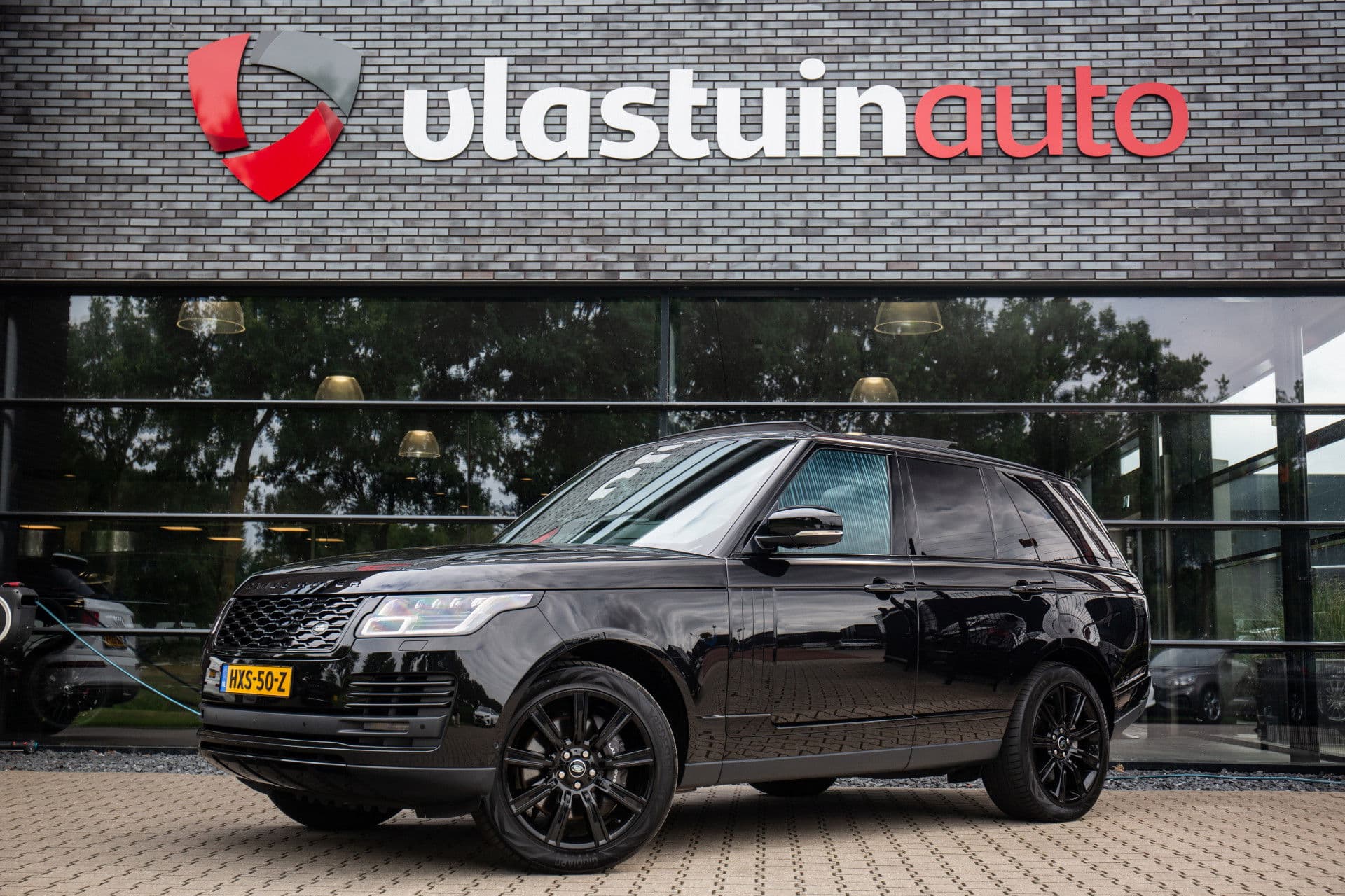 Land Rover Range Rover P400e Westminster , Sfeerverlichting, Trekhaak, Meridian, Stoelventilatie, Stuurverwarming, Alcantara hemel,