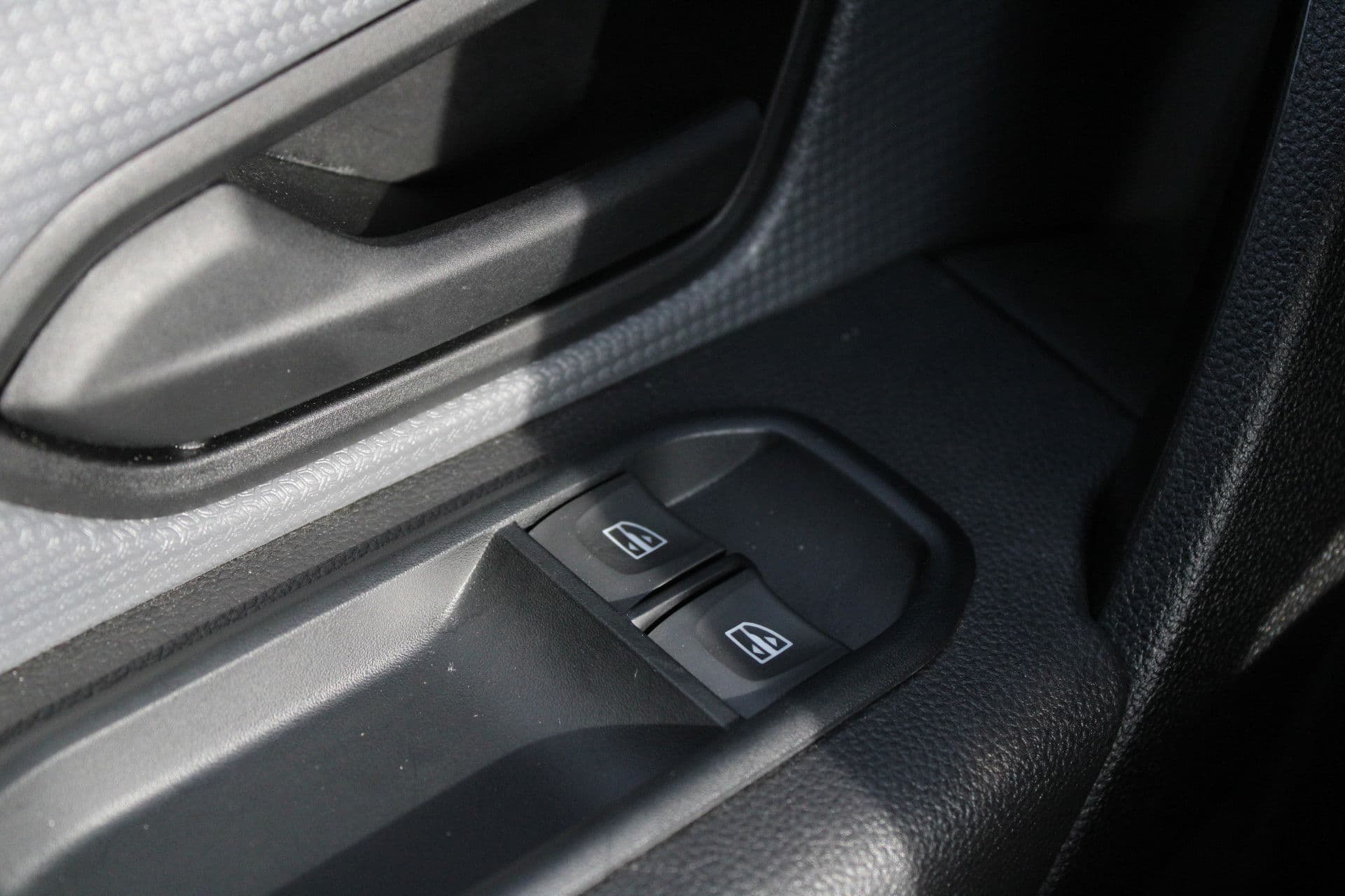 Renault Express 1.5 dCi 95 Comfort + 95pk - Carplay - Camera - Cruise - Airco - Hout - Rijklaar thumbnail 14