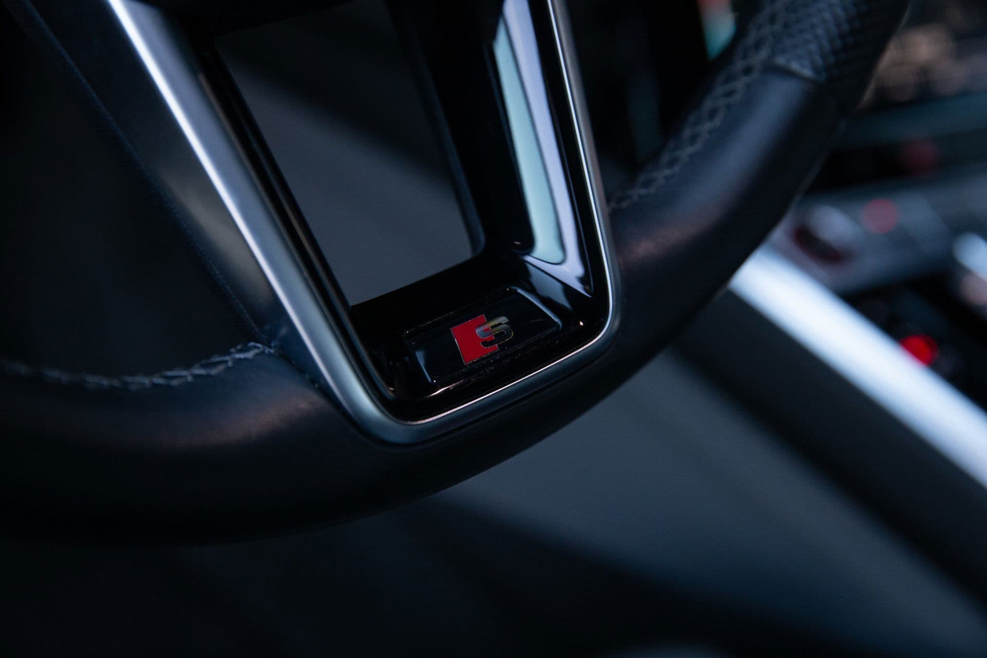 Audi E-tron S quattro 95 kWh , Trekhaak, Panoramadak, Adaptive cruise, 360-graden camera, thumbnail 4