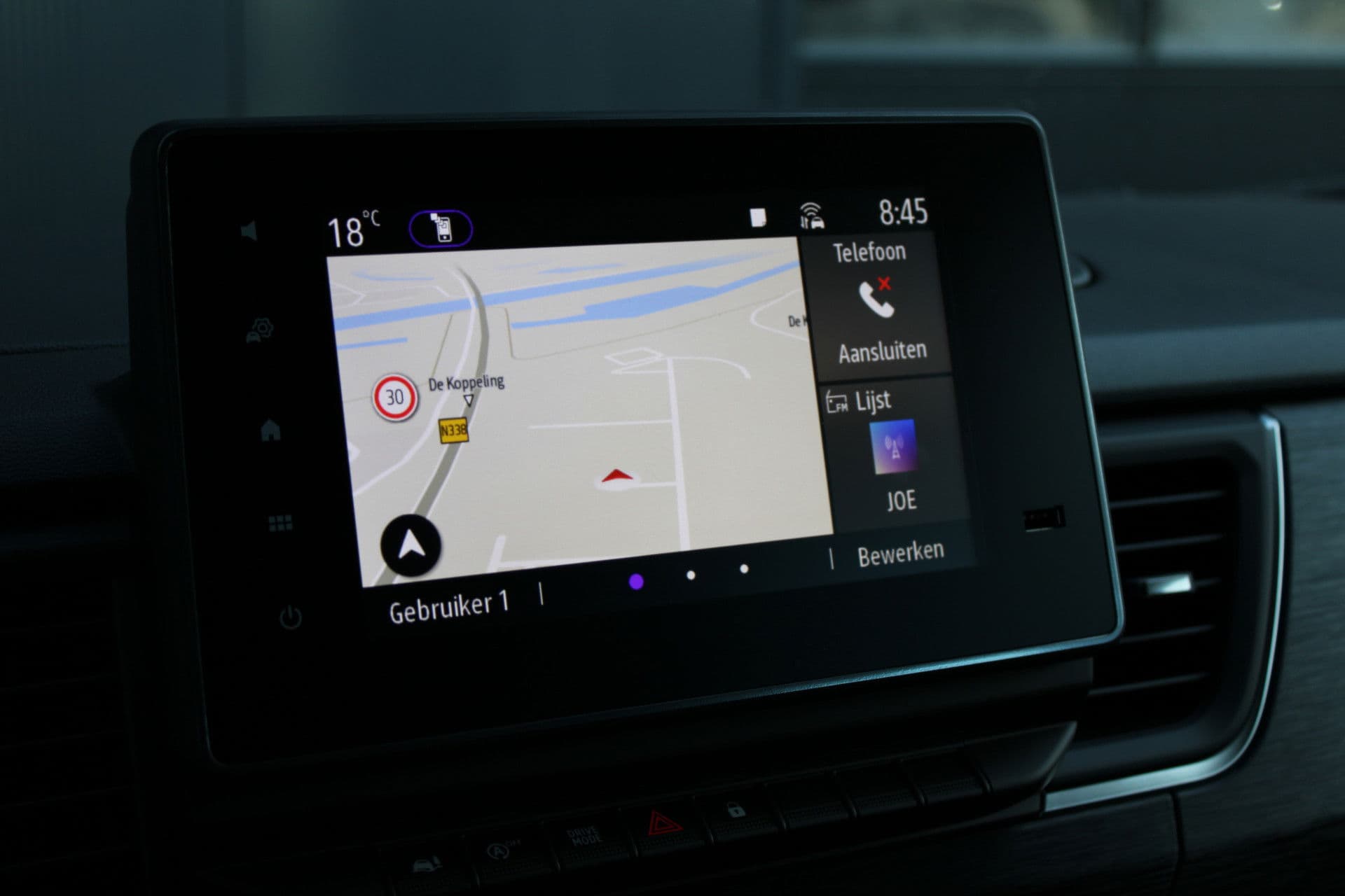 Renault Trafic 2.0 Blue dCi 170pk T29 L2H1 Extra DC - 2x Schuifdeur - Carplay - LED - Blind Spot - Navigatie - Camera - Trekhaak - Stoelverwarming - Rijklaar thumbnail 10