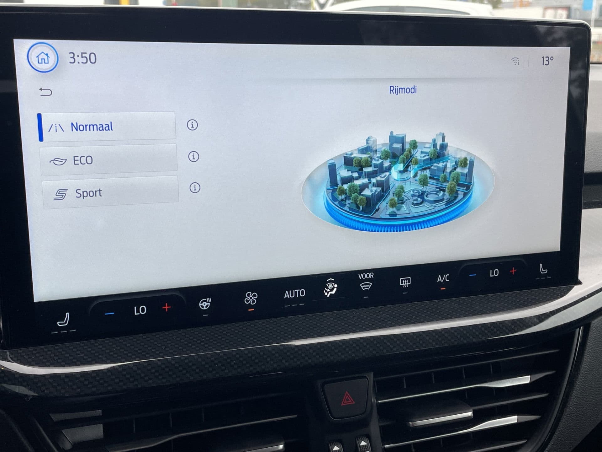 Ford Focus 1.0 Hybrid ST Line X | Virtual | Winter | Pano | Matrix thumbnail 18