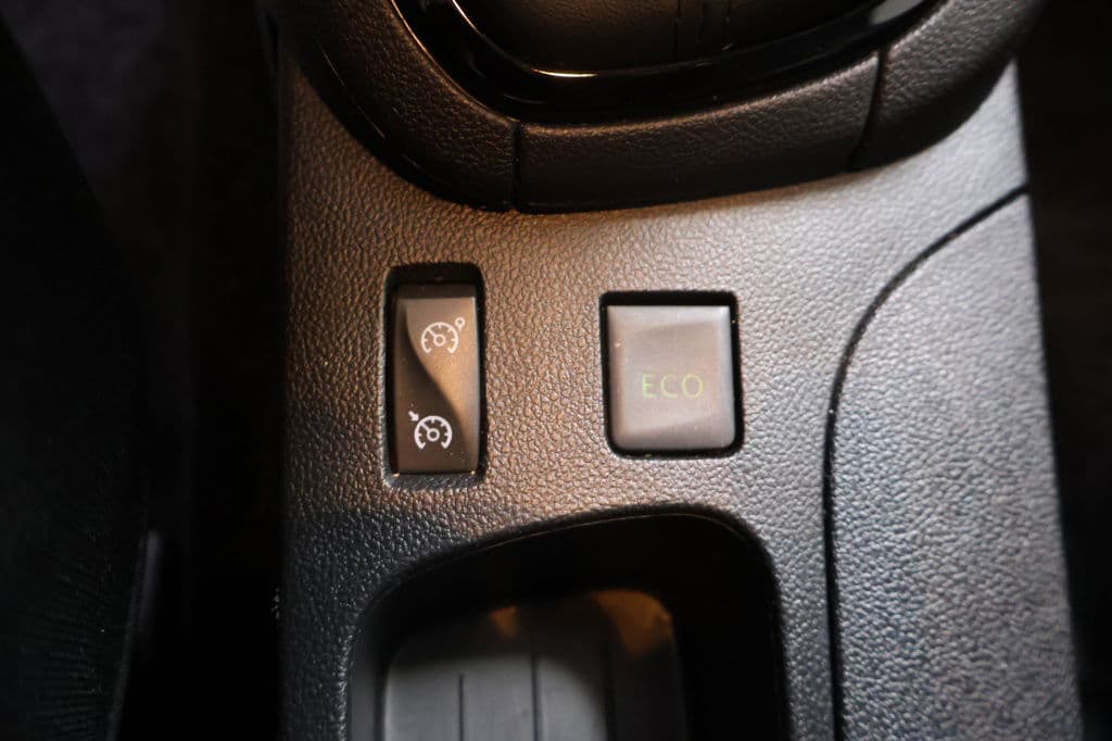 Renault Clio Estate 0.9 TCe Limited | Navi | PDC! thumbnail 19