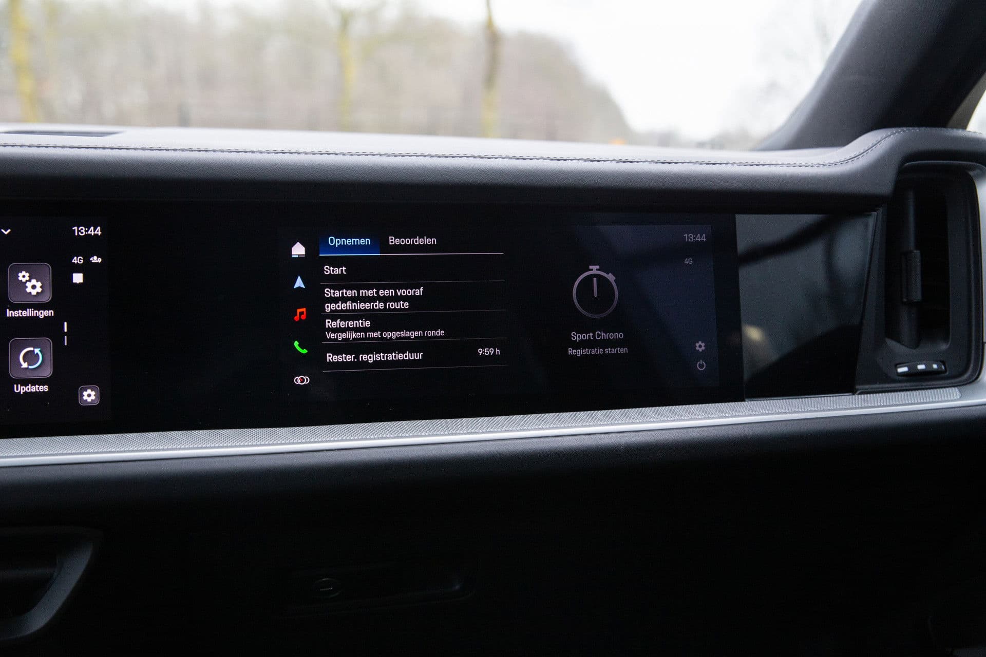 Porsche Cayenne Coupé 3.0 E-Hybrid , Panoramadak, Bijrijdersdisplay, Trekhaak, Sport Design, Origineel NL thumbnail 25