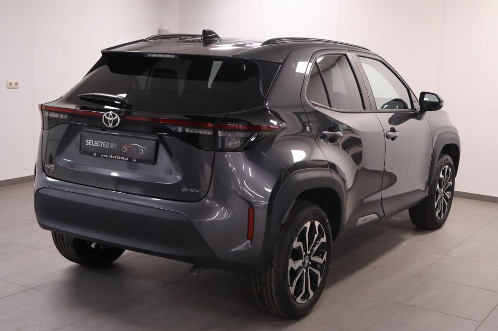 Toyota Yaris Cross 1.5 Hybride 130 Dynamic met Comfort Pack thumbnail 3