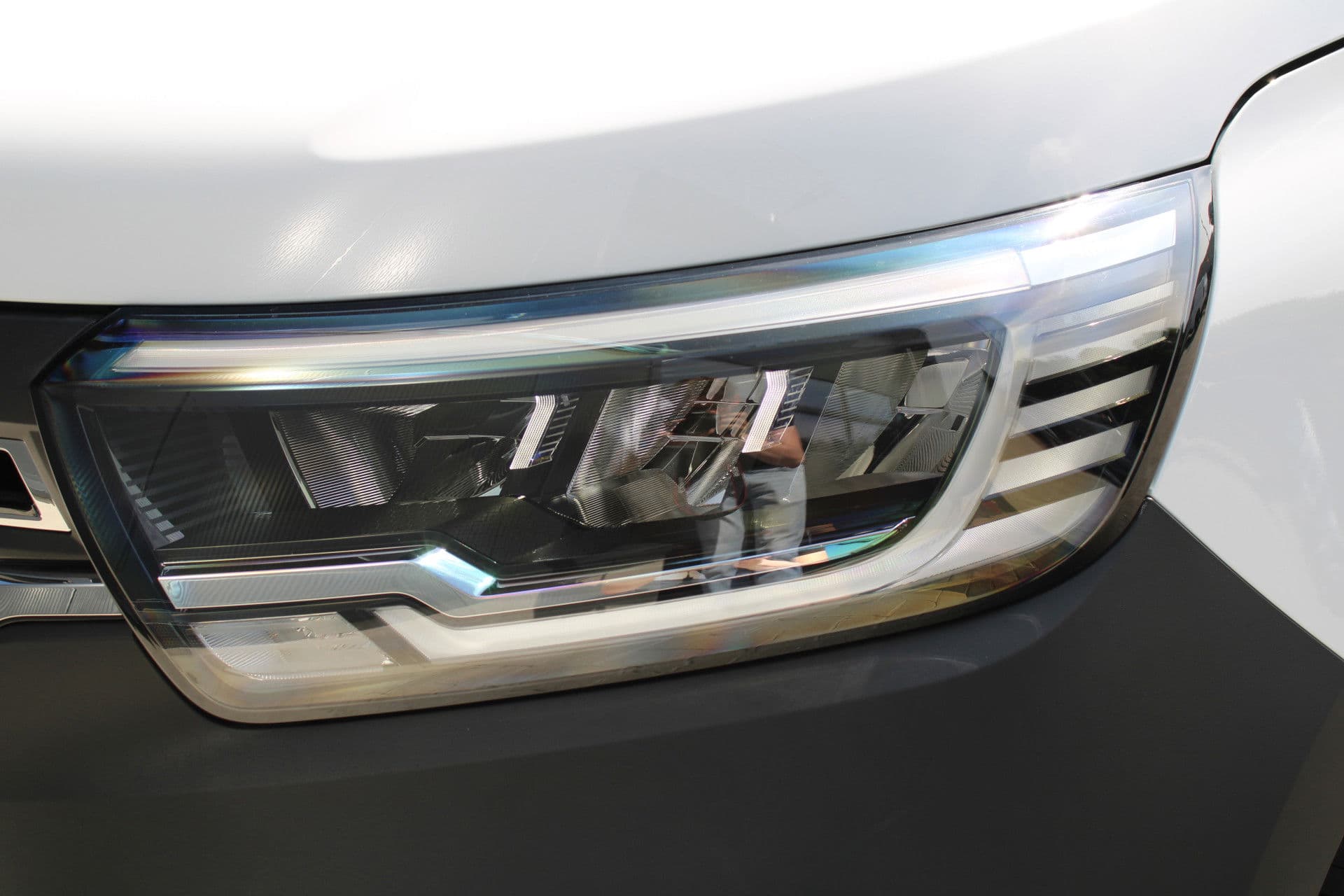 Renault Kangoo E-Tech Advance L2 44 kWh 123pk - Trekhaak - Stoelverwarming - PDC - Navi - Betimmering - LED - DAB - Cruise - Rijklaar thumbnail 43