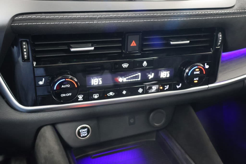 Nissan QASHQAI 1.3 MHEV X Tekna + | Pano | HUD thumbnail 28