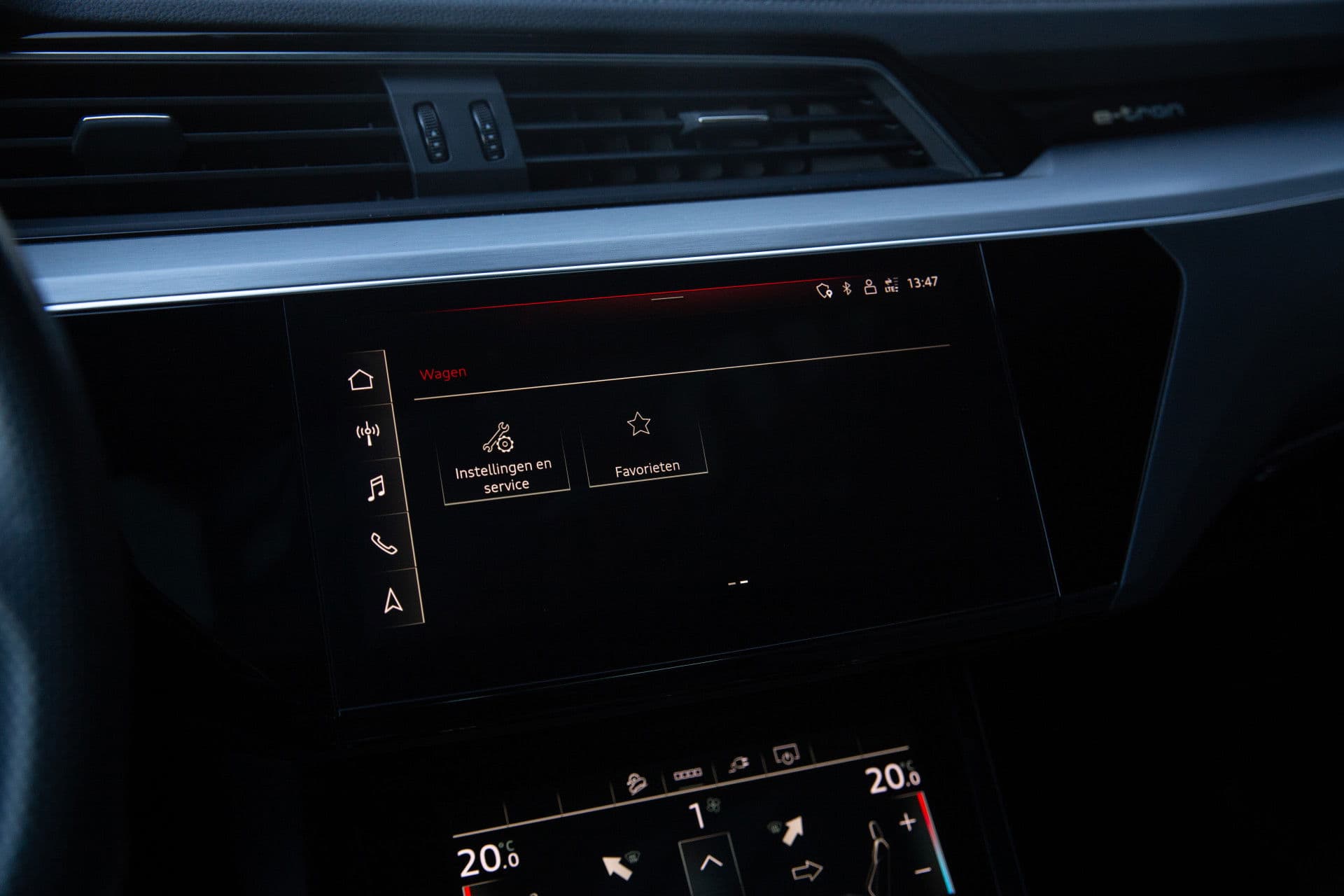 Audi E-tron S quattro 95 kWh , Trekhaak, Panoramadak, Adaptive cruise, 360-graden camera, thumbnail 26