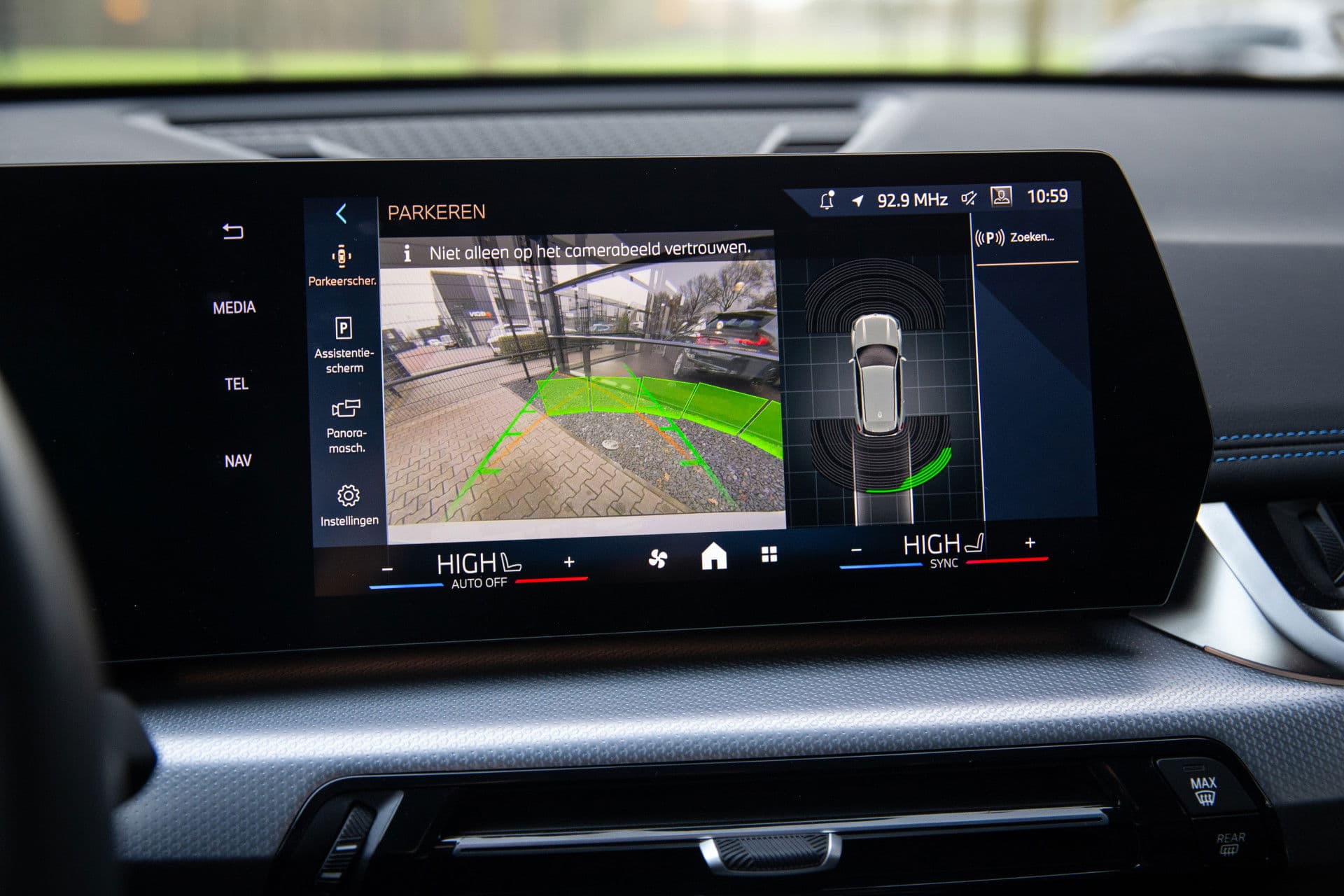 BMW X1 sDrive18i M-Sport , Achteruitrijcamera, Draadloze lader, Sfeerverlichting, thumbnail 14