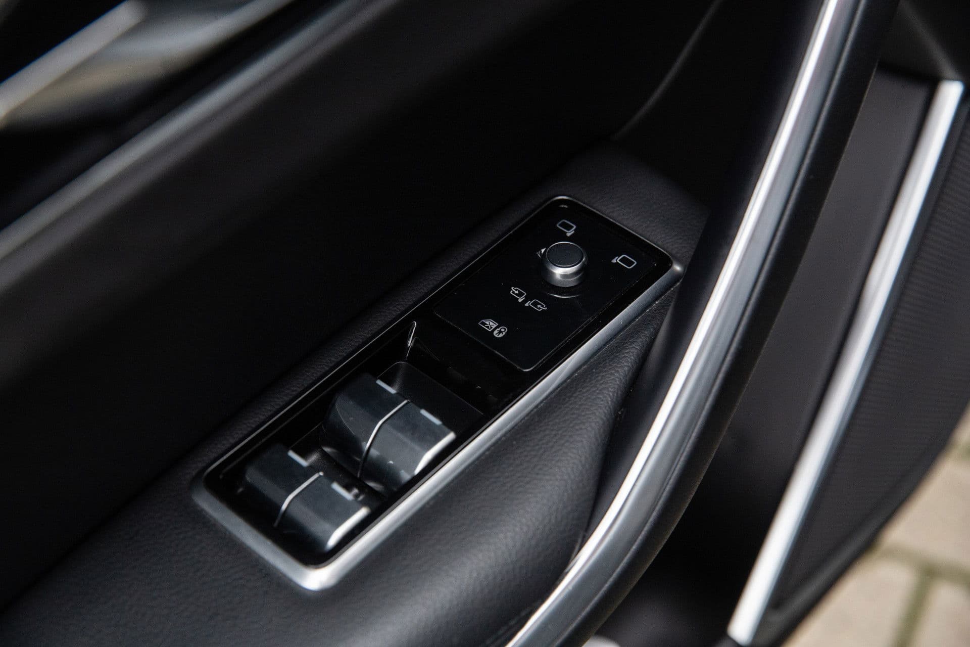 Jaguar F-Pace 2.0 P400e PHEV R-Dynamic SE , Panoramadak, Meridian, Head-up Display thumbnail 26