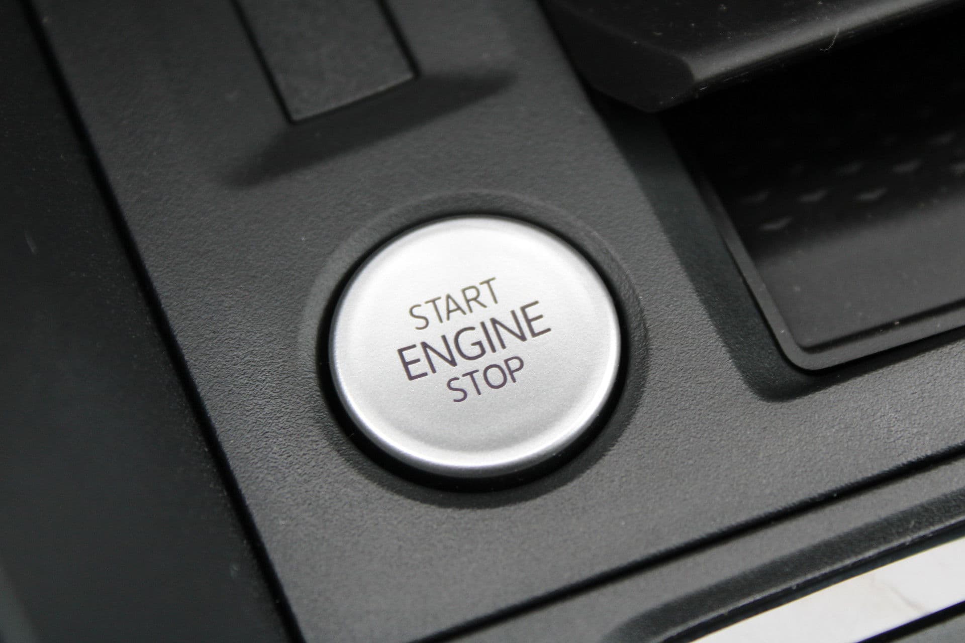 Volkswagen Caddy Cargo 2.0 TDI 122pk DSG7 - Carplay - Adaptive Cruise - Navigatie - Dig. cockpit - LED koplampen - Ergocomfort stoel - Stoelverwarming - Rijklaar thumbnail 27