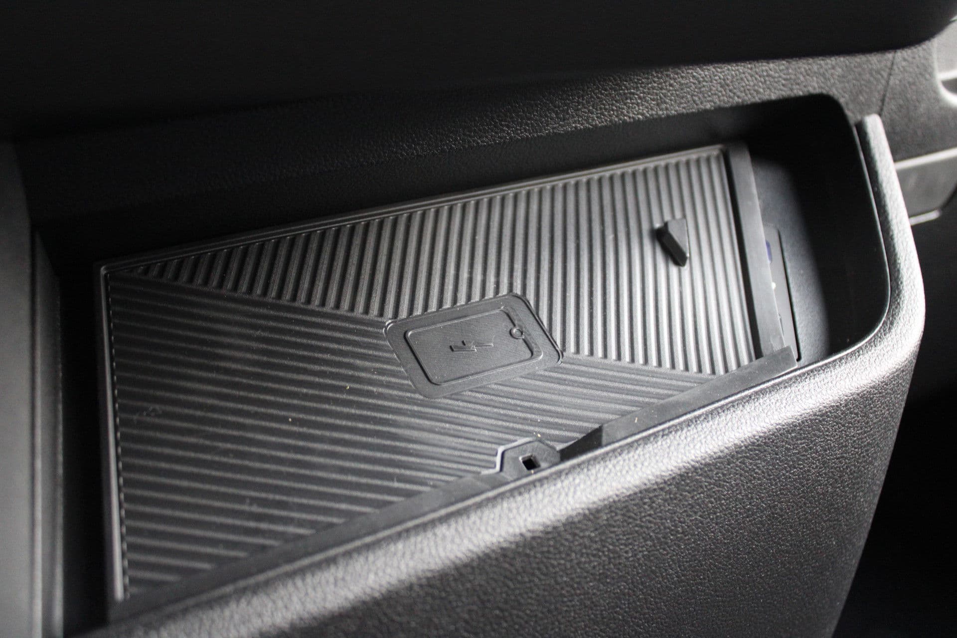 Renault Master T35 2.0 dCi 170pk L2H2 Extra - Navigatie - Blind Spot - Camera - Stoelverwarming - Verwarmde voorruit - Rijklaar thumbnail 25