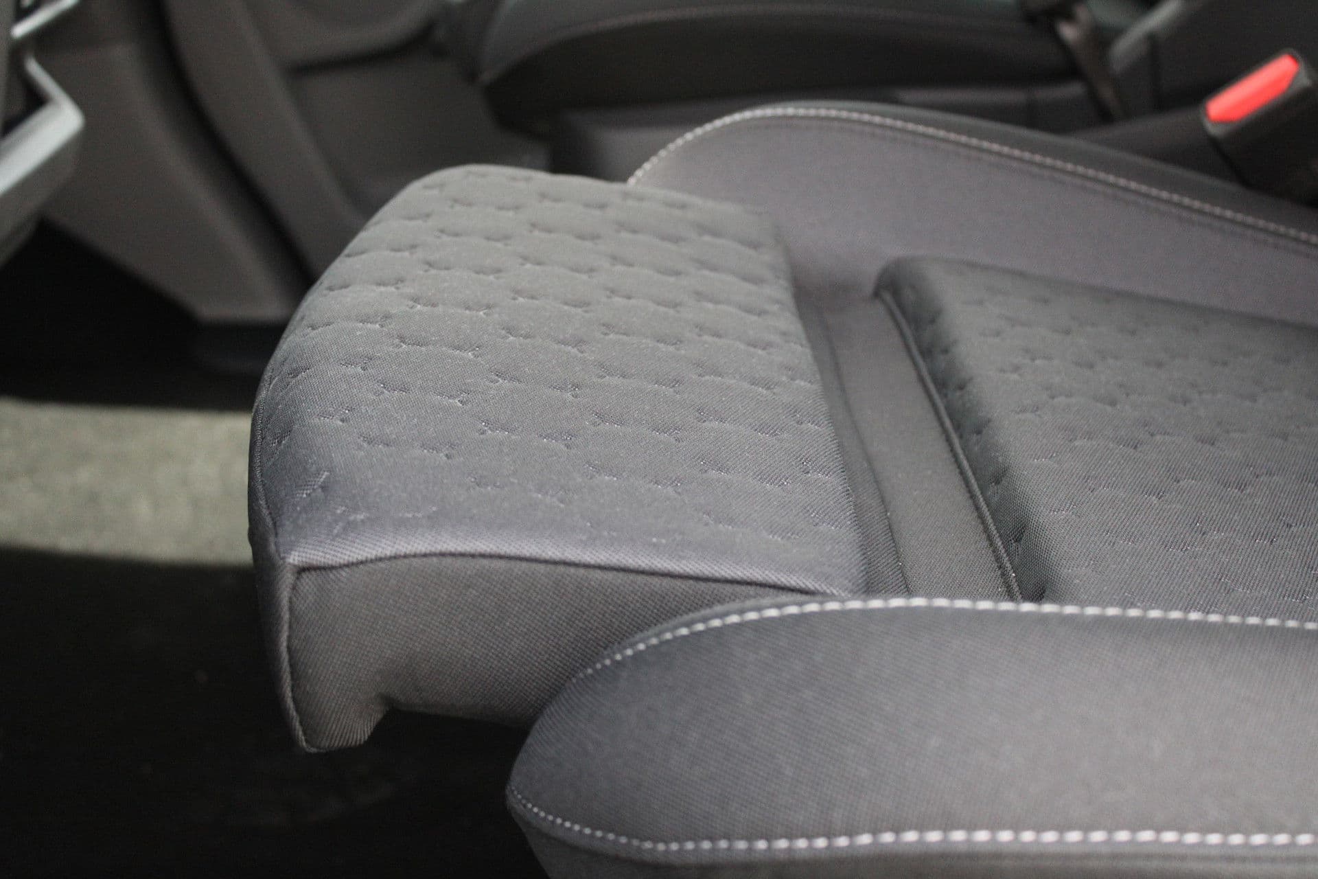 Ford Transit Custom 340 2.5 PHEV L2H1 Limited 232pk - 8 zits - Adaptive Cruise - Blind spot - Navi - Stuurverwarming - Airco achterin - Incl BPM - Rijklaar thumbnail 27