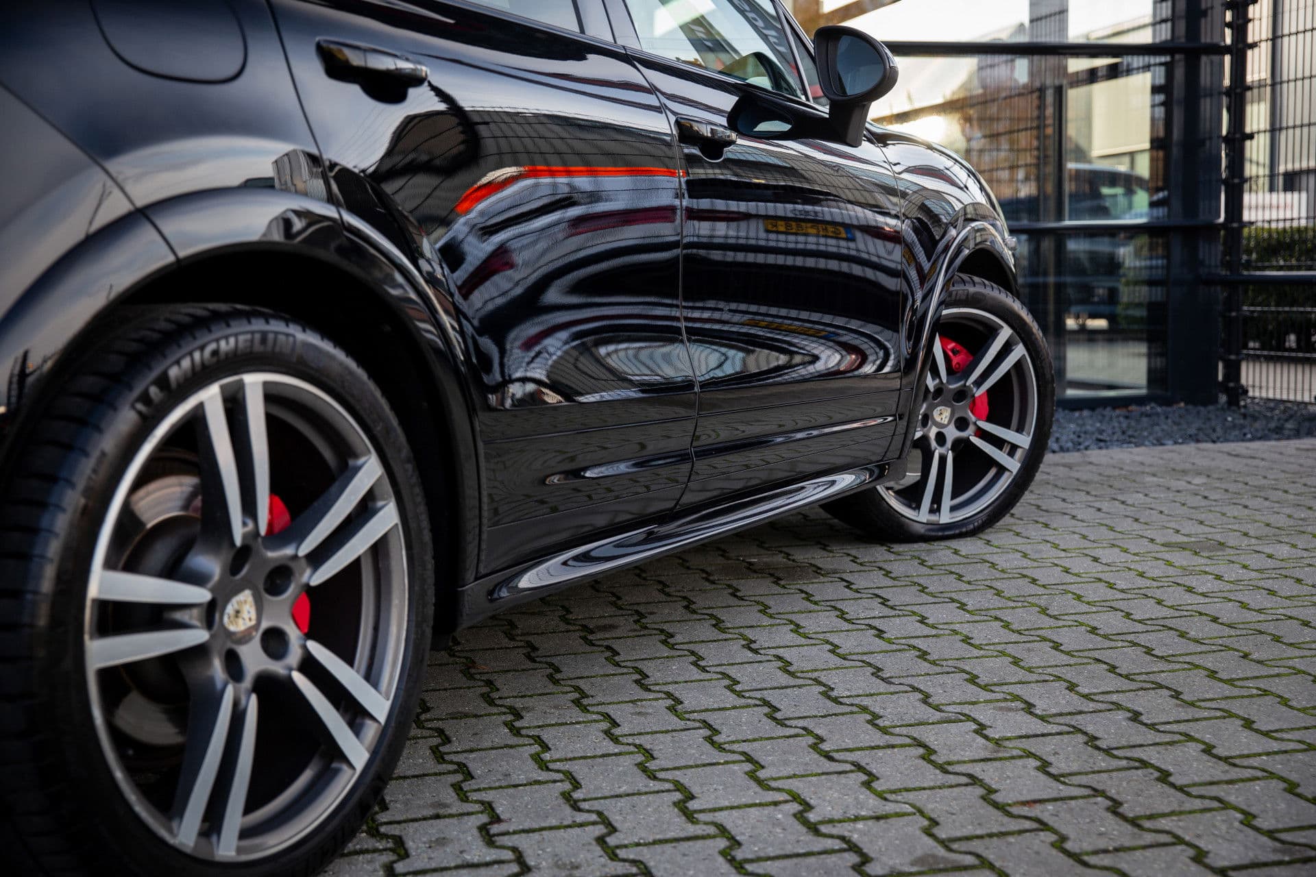 Porsche Cayenne 4.8 GTS , Panoramadak, Cruise control, Memory-seat, Achteruitrijcamera thumbnail 7