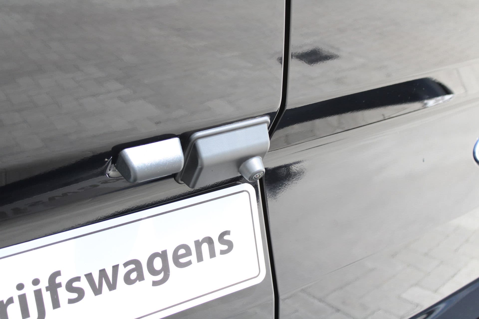 Ford Transit Custom 340 2.5 PHEV L2H1 Limited 232pk - 8 zits - Adaptive Cruise - Blind spot - Navi - Stuurverwarming - Airco achterin - Incl BPM - Rijklaar thumbnail 34