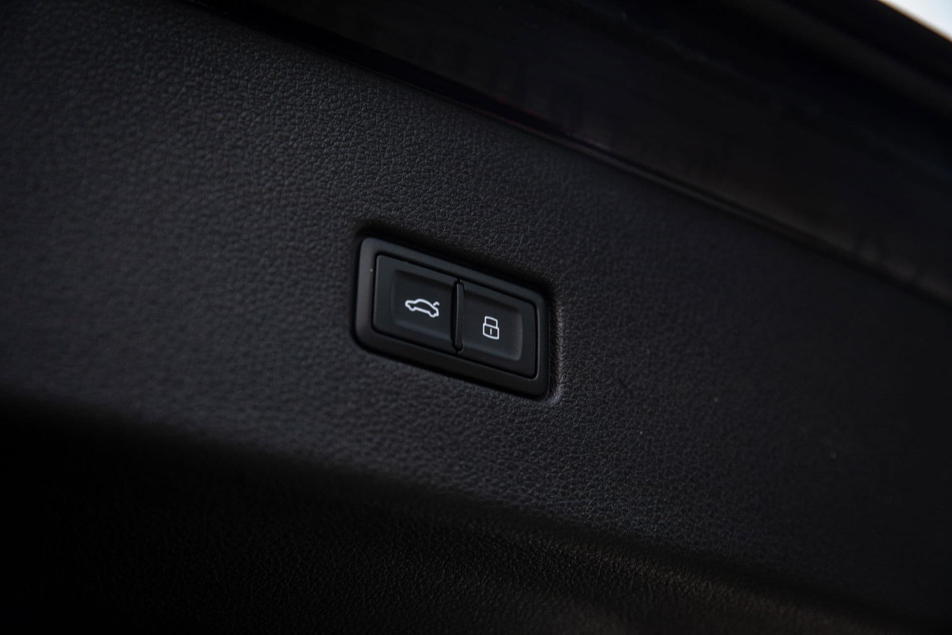 Audi Q8 55 TFSI e quattro Pro Line Advanced , RS-zetels, 3D-camera, Luchtvering, Head-up display, Apple Carplay, thumbnail 42