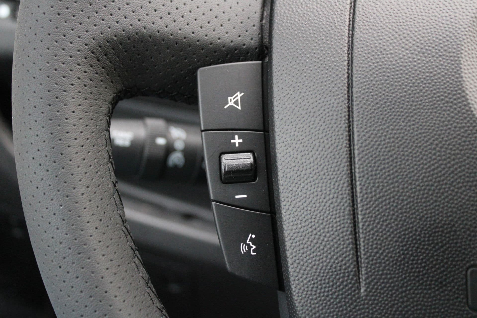 Opel Movano 33 2.2 CDTI 140pk L2H2 - Airco - Camera - Cruise - Blind Spot - 270 deuren - Rijklaar thumbnail 22