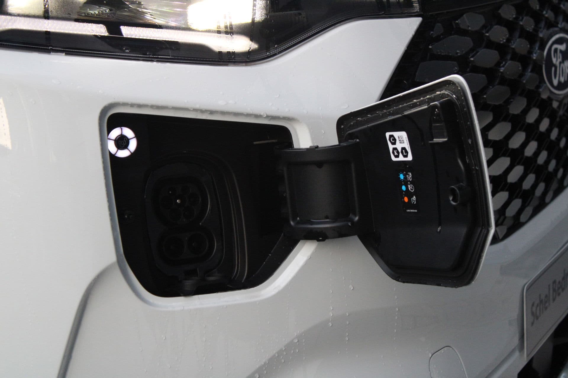 Ford E-Transit Custom 340 L2H1 Limited 65 kWh 218pk - LED - 360 Camera - B&O - ACC - Navi - Stoel/Stuurverwarming - Rijklaar thumbnail 45